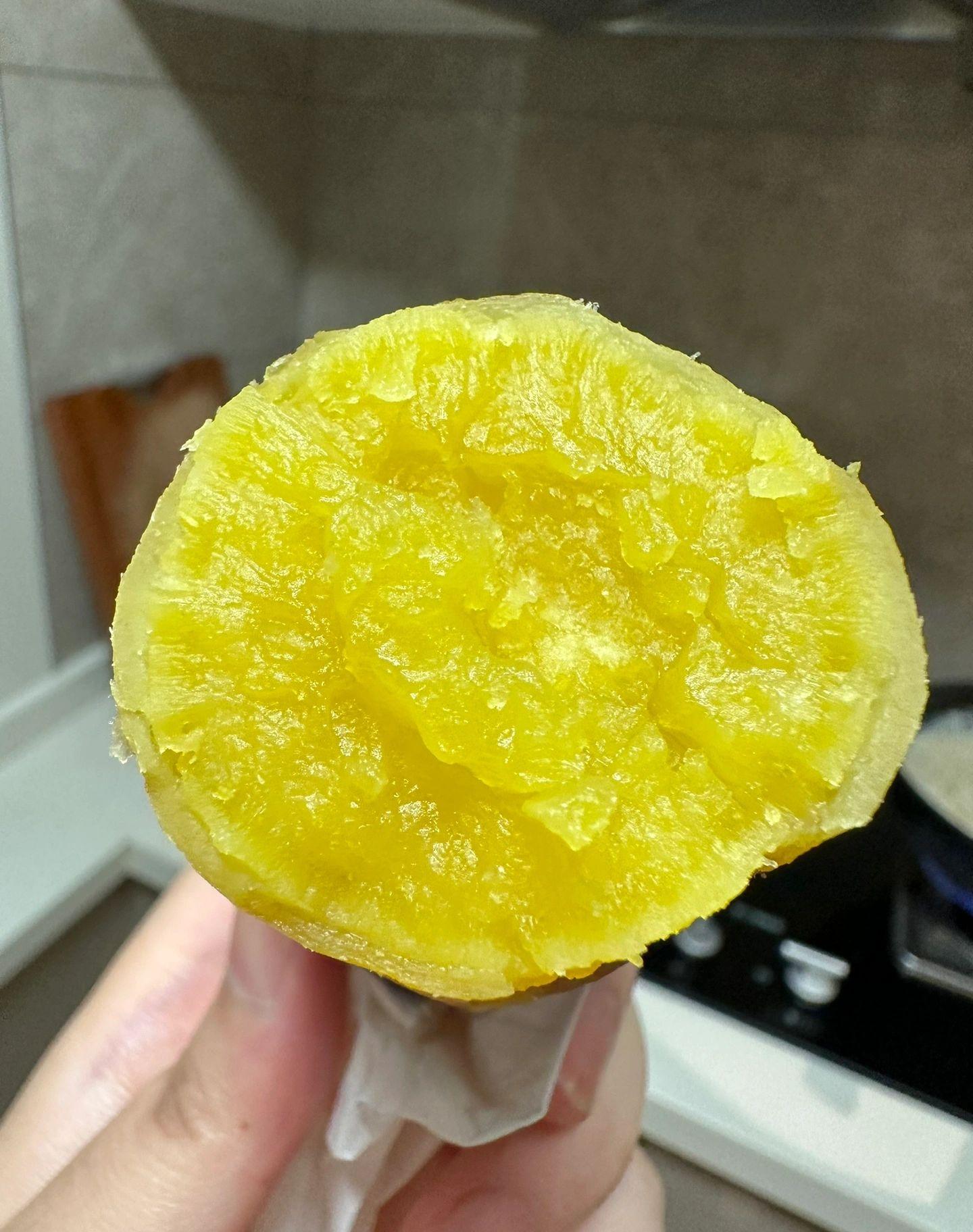 一眼沦陷这是什么神仙红薯啊 这红薯果肉晶莹剔透的满满的都是蜜啊