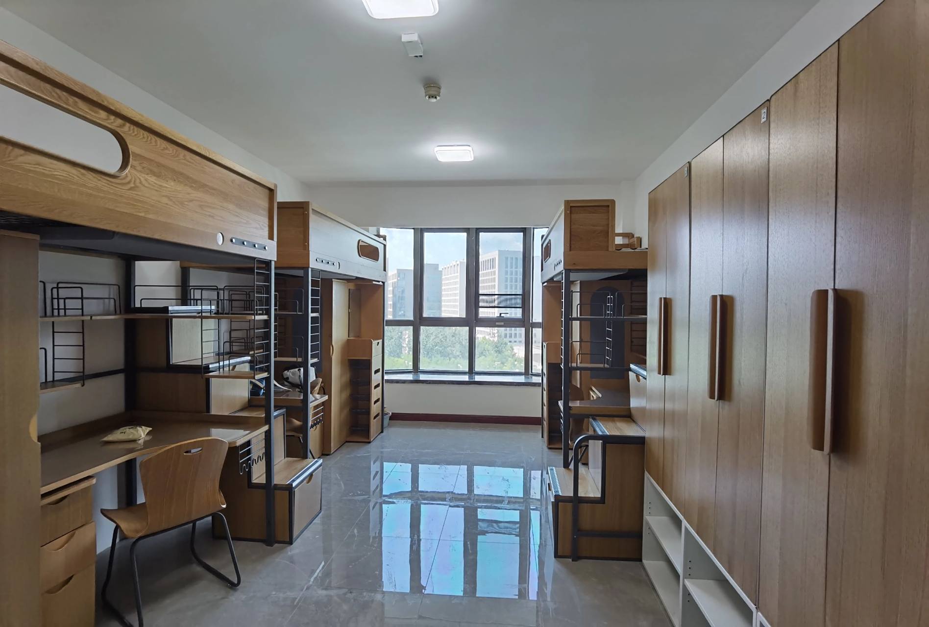 开学了,带大家看看清华大学的宿舍到底长啥样!