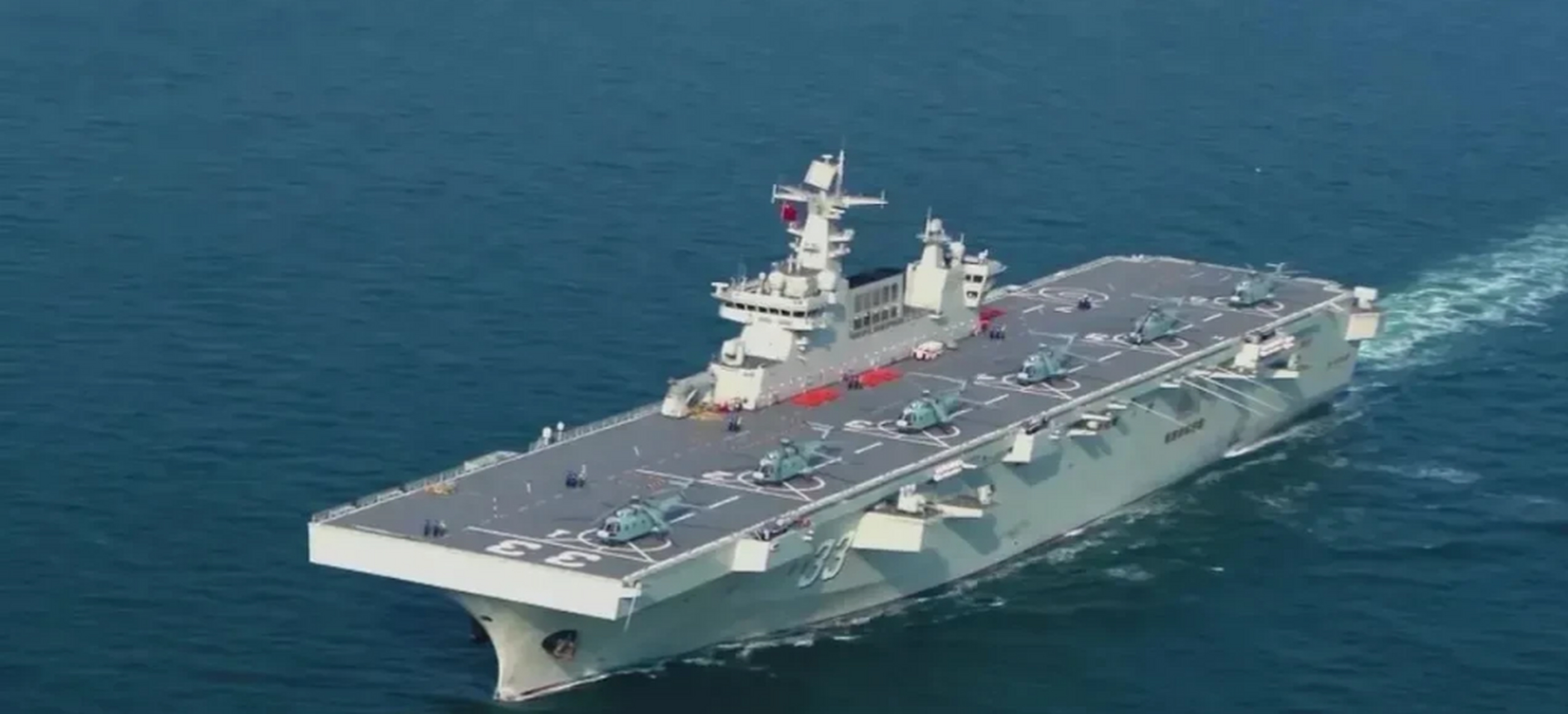 威武霸气075,颜值高,战力强,称小航母的海南舰,广西舰,安徽舰令美国