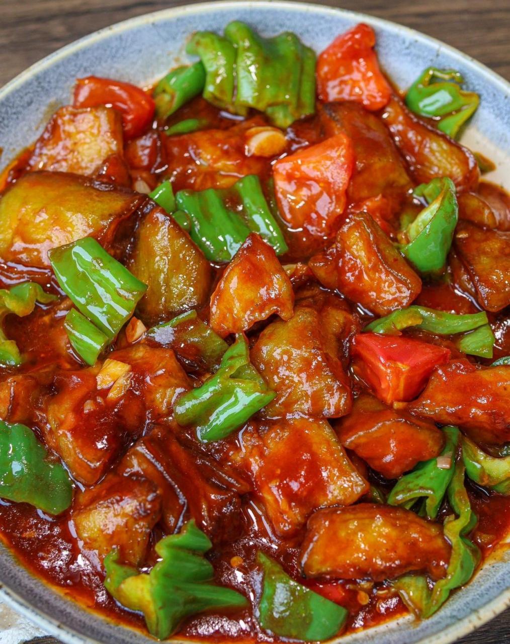 95准备食材 茄子番茄青椒 95做法步骤 115茄子需要先裹上淀粉