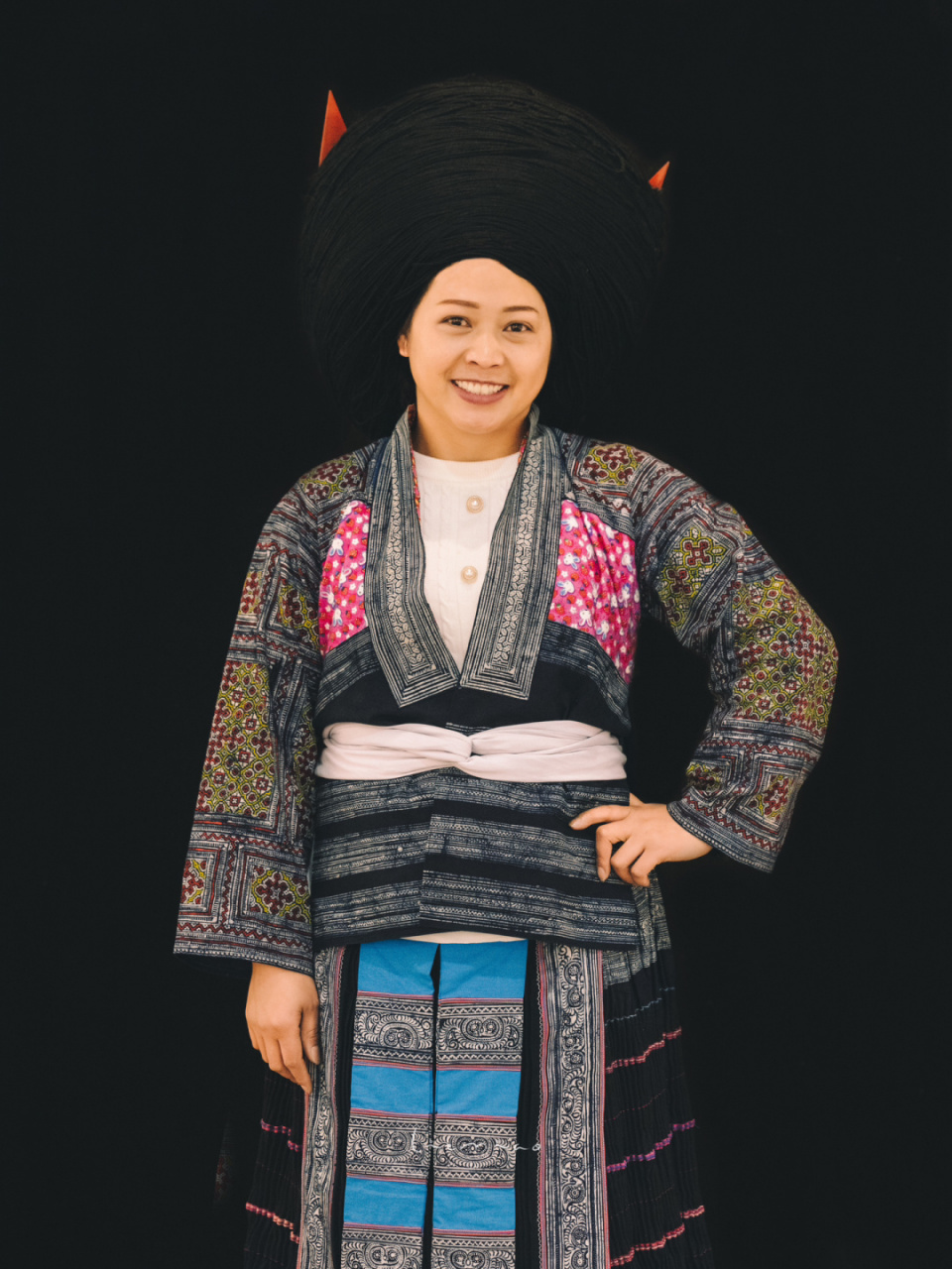 头发里的灵魂对话  在贵州西部的大山深处,生活着一支苗族支系——箐