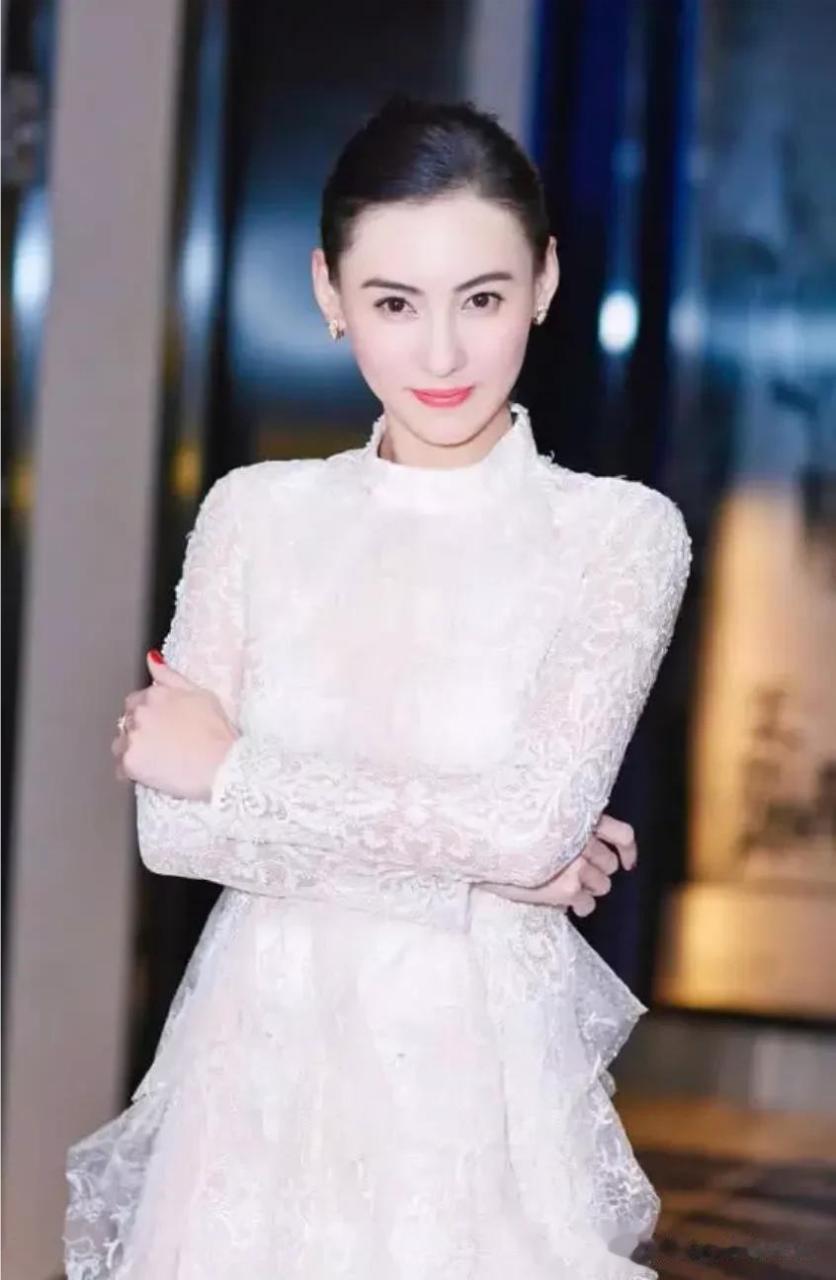 提到张柏芝,大家肯定都不陌生,早些年张柏芝因为不雅照片事件被大家所