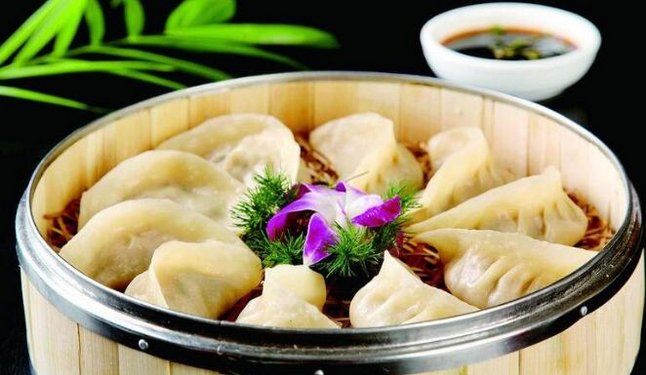 99蒸饺的做法99 95蒸饺是一道口感鲜美,健康美味的中国传统食品