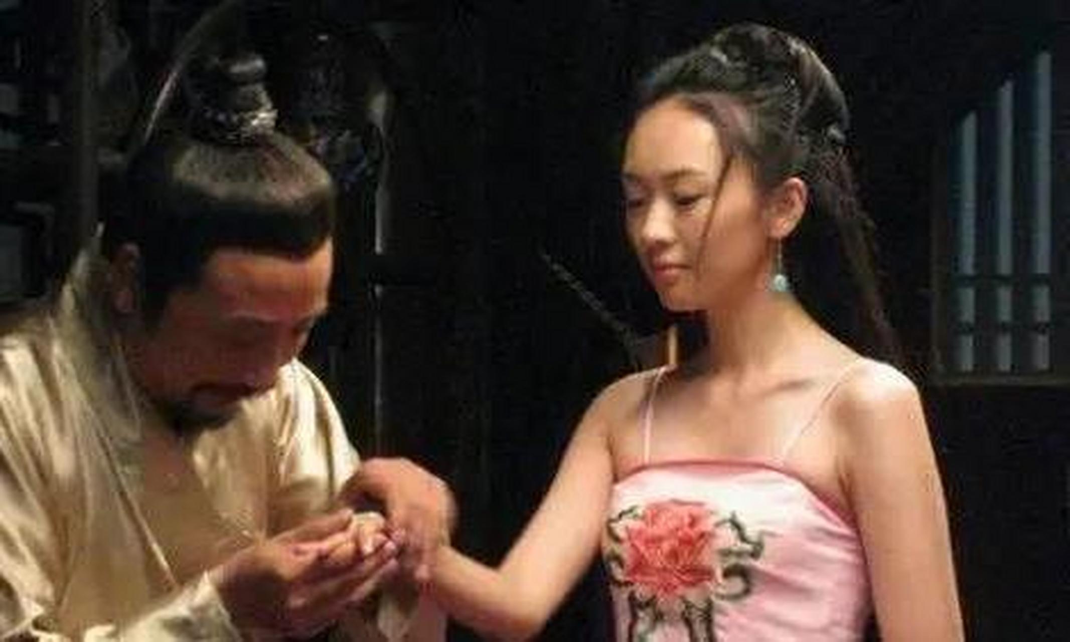 1641年,23岁的柳如是与59岁的钱谦益结婚!