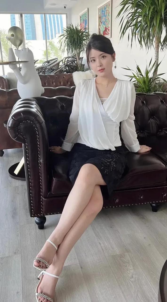 老板娘缺一个老板_爱笑梅姑娘_2022年06月30日_微头条