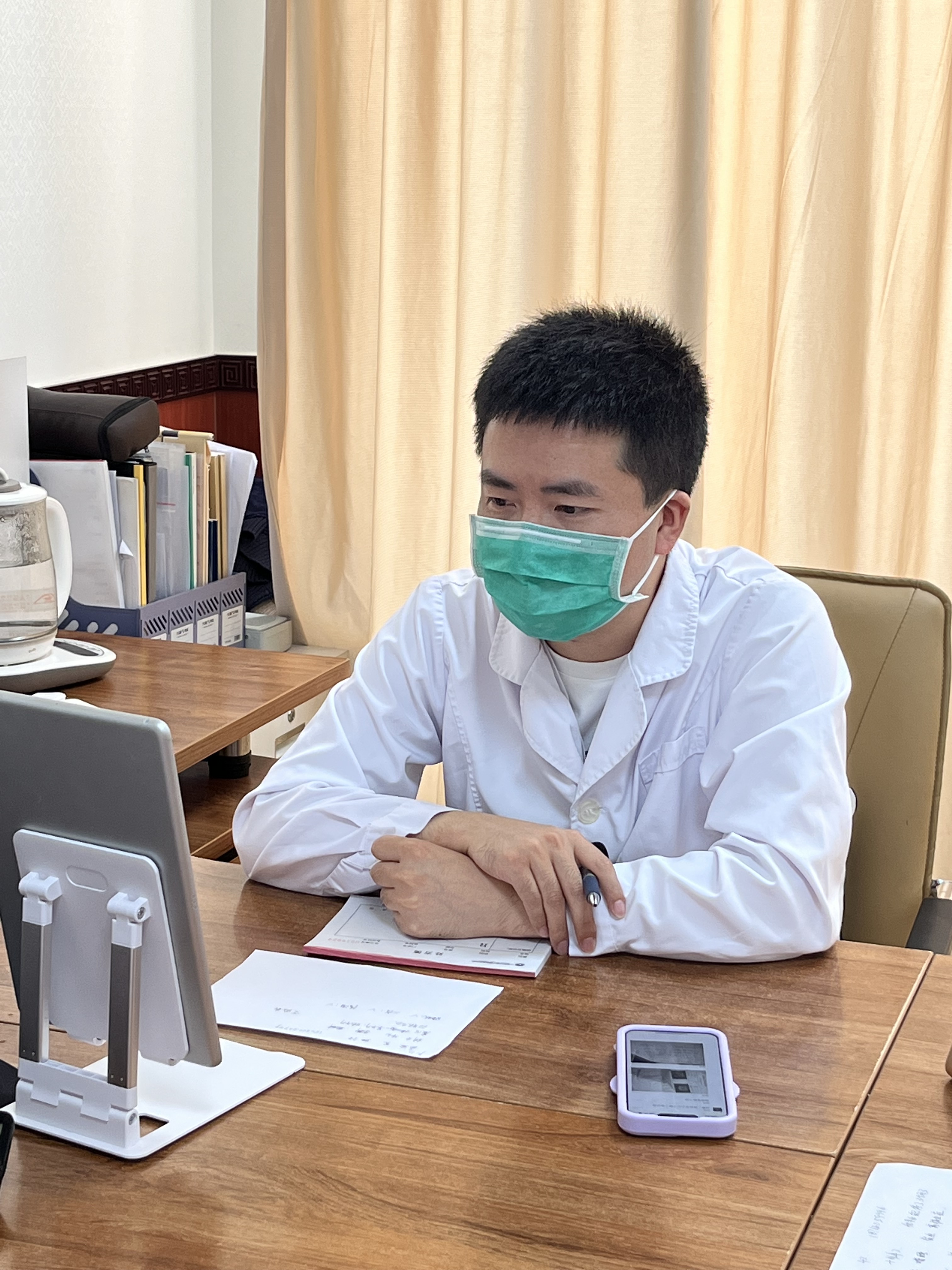 包含中国中医科学院西苑医院跑腿挂号服务，深受患者信赖的词条