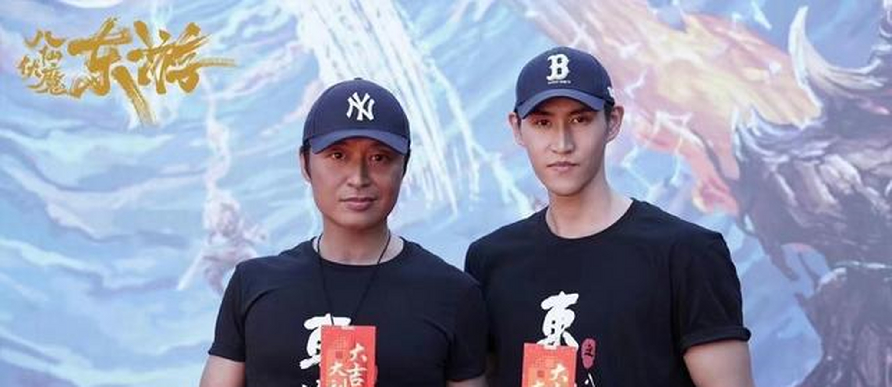 59岁的马景涛身材壮硕,胸肌和手臂肌肉都很紧实,有着明显的线条.