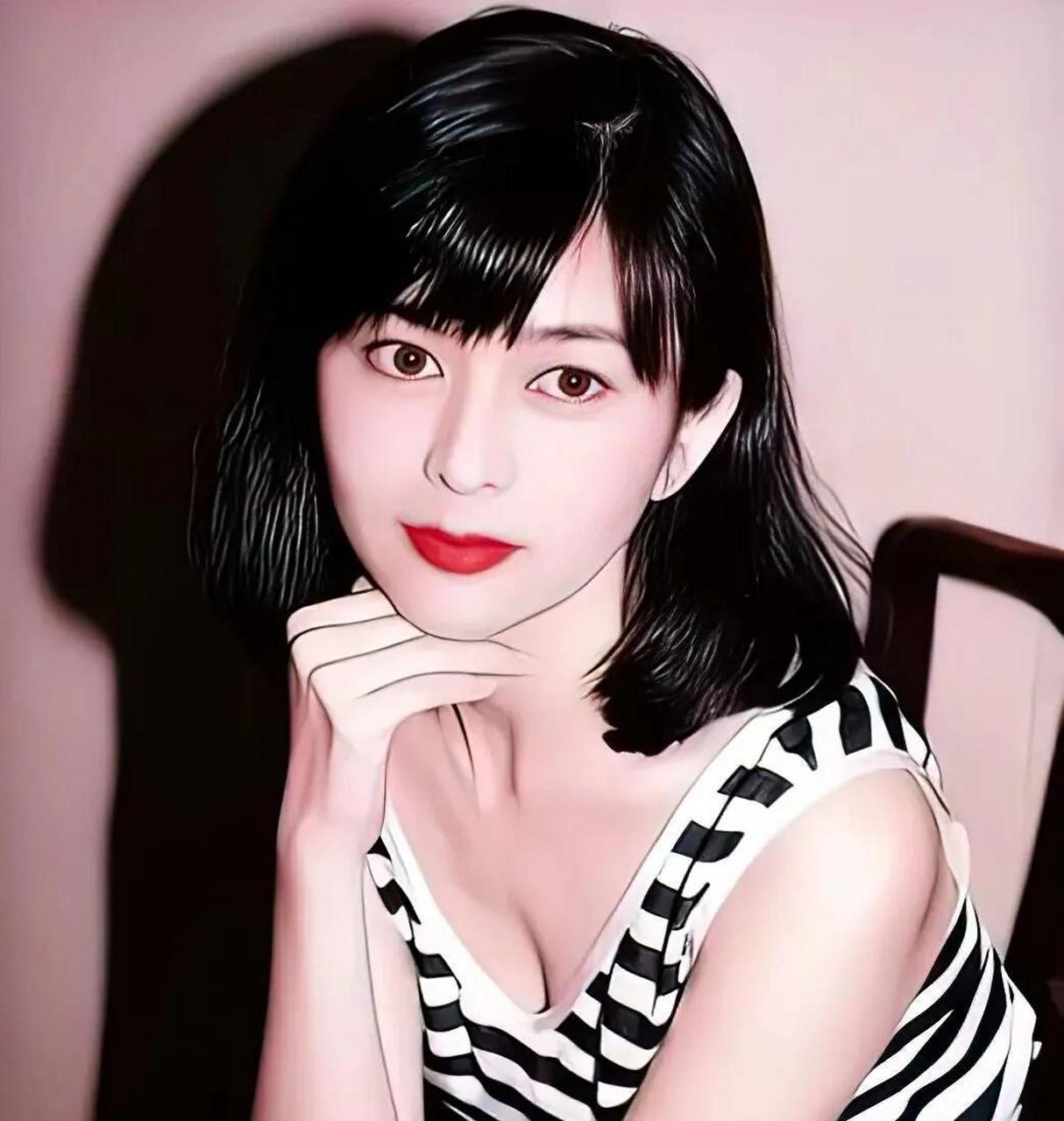 关之琳年轻时候的摄影照片,真美