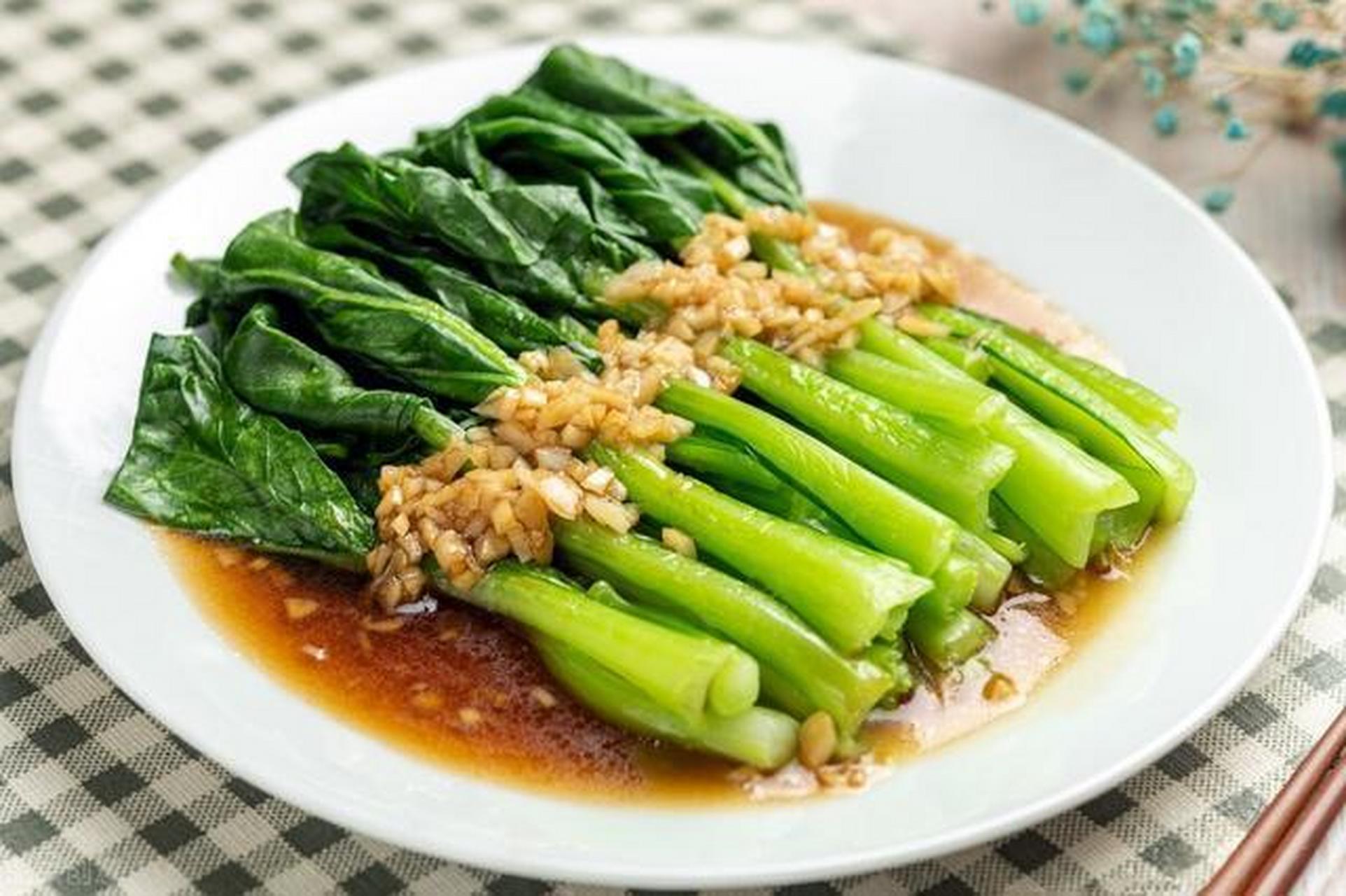 💥蒜香广东菜心的做法💥  💥蒜香广东菜心是一道简单而美味的蔬