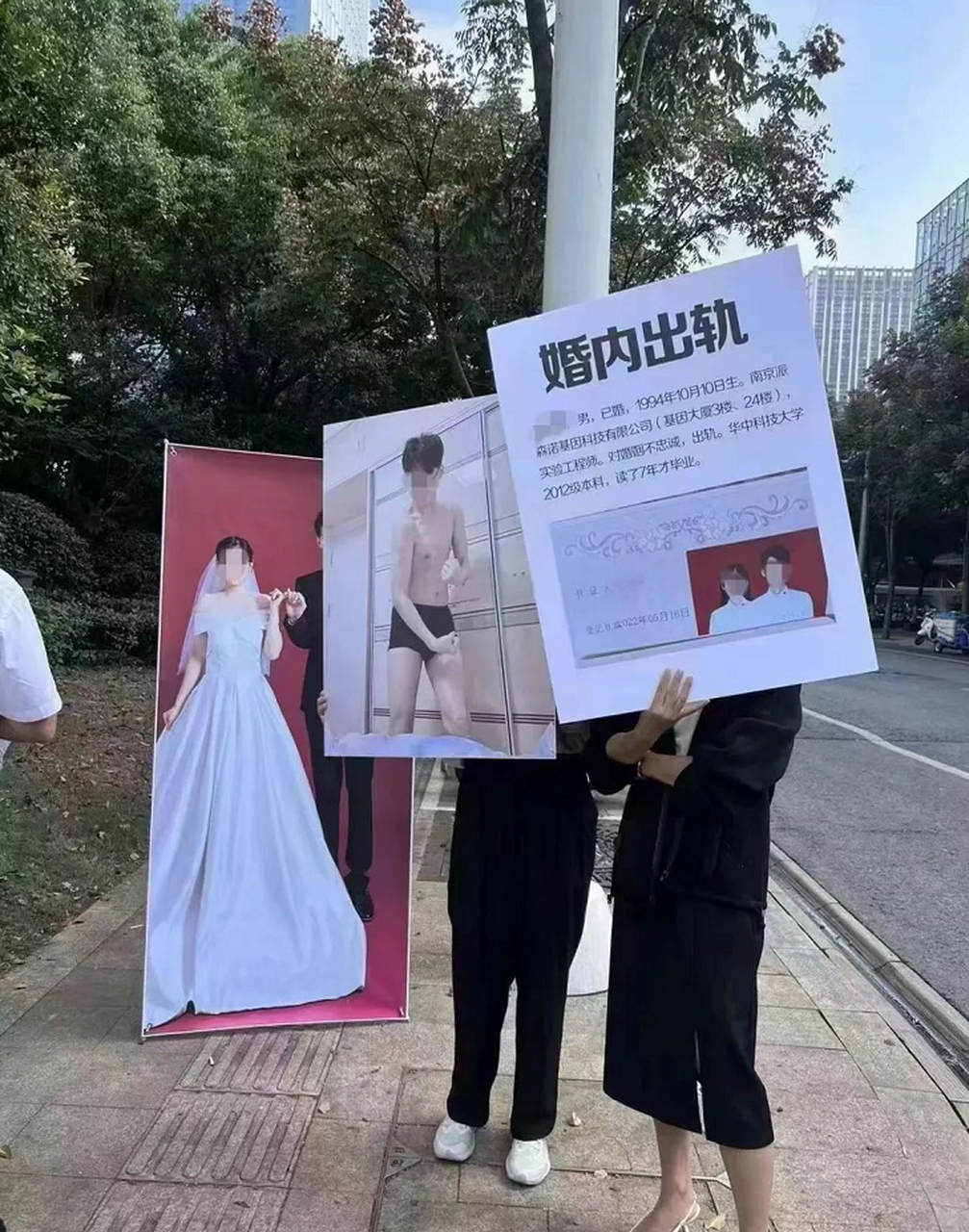 看这架势,是要鱼死网破的意思?