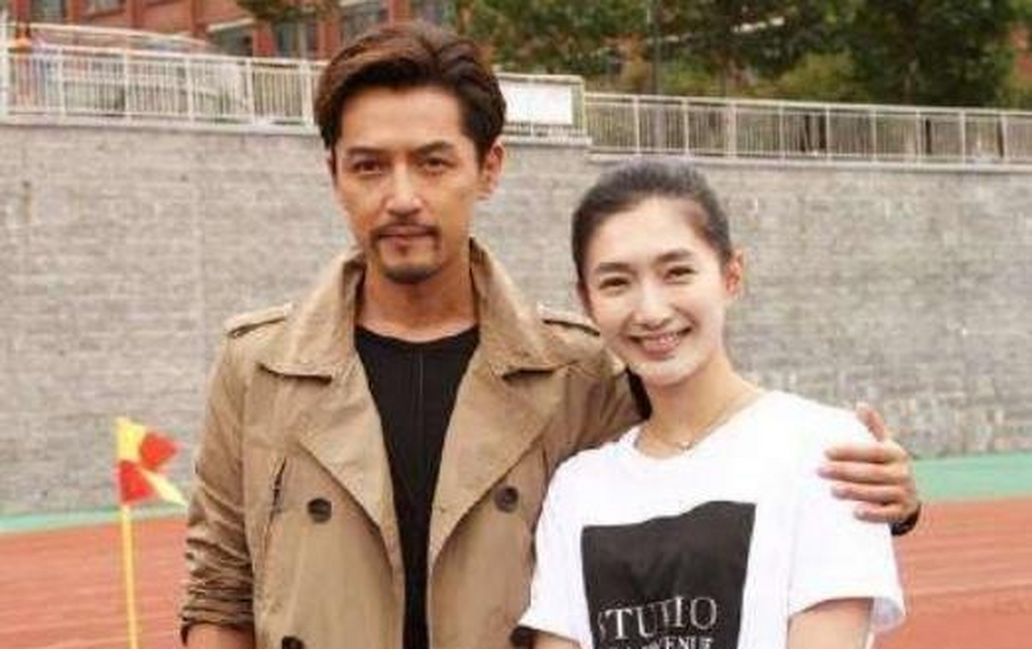 为救胡歌当场死亡的张冕,成了胡歌生命中的至痛,后来的胡歌,非常热心