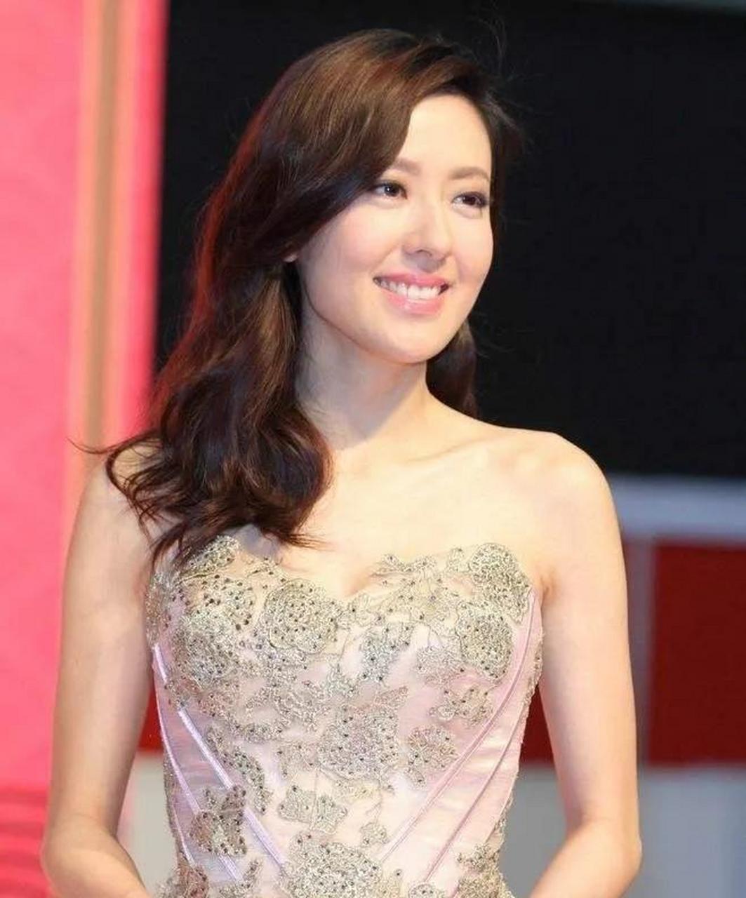 香港女星唐诗咏