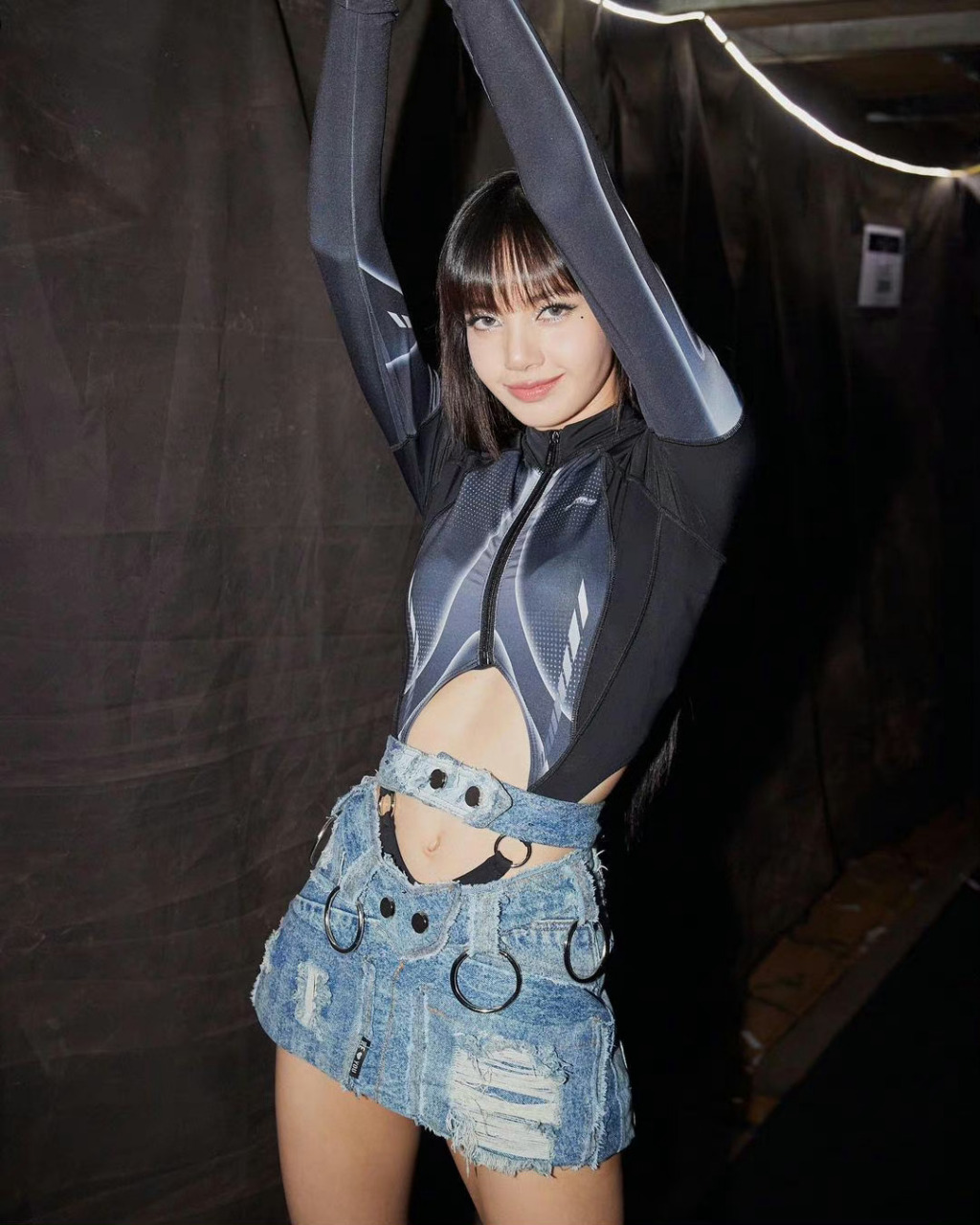 lisa晒blackpink科切拉彩排照,好期待啊!
