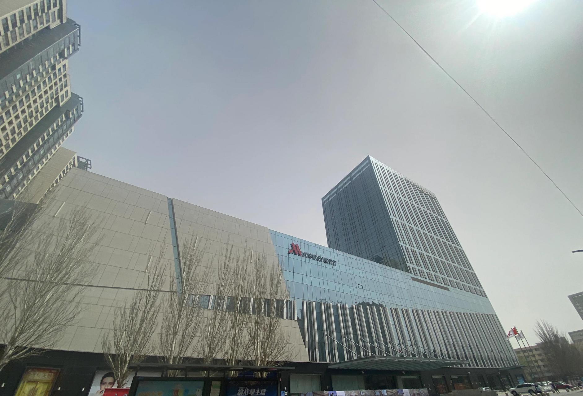 包头茂业万豪酒店—-行政套房  原计划从呼市直接回太原,结果在呼市吃