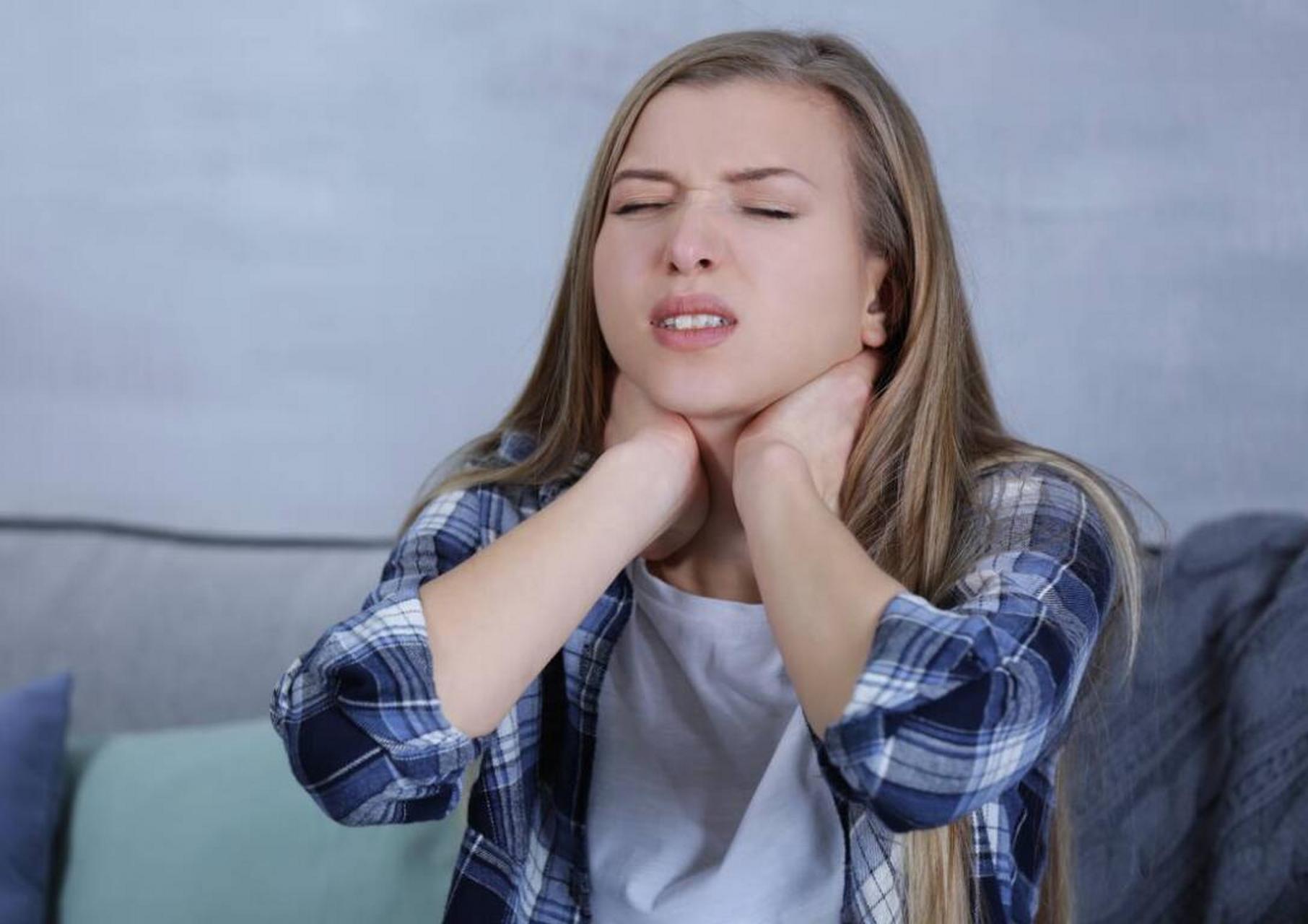 嗓子莫名发痒,像吞刀片一样疼痛,是"二阳"了吗?