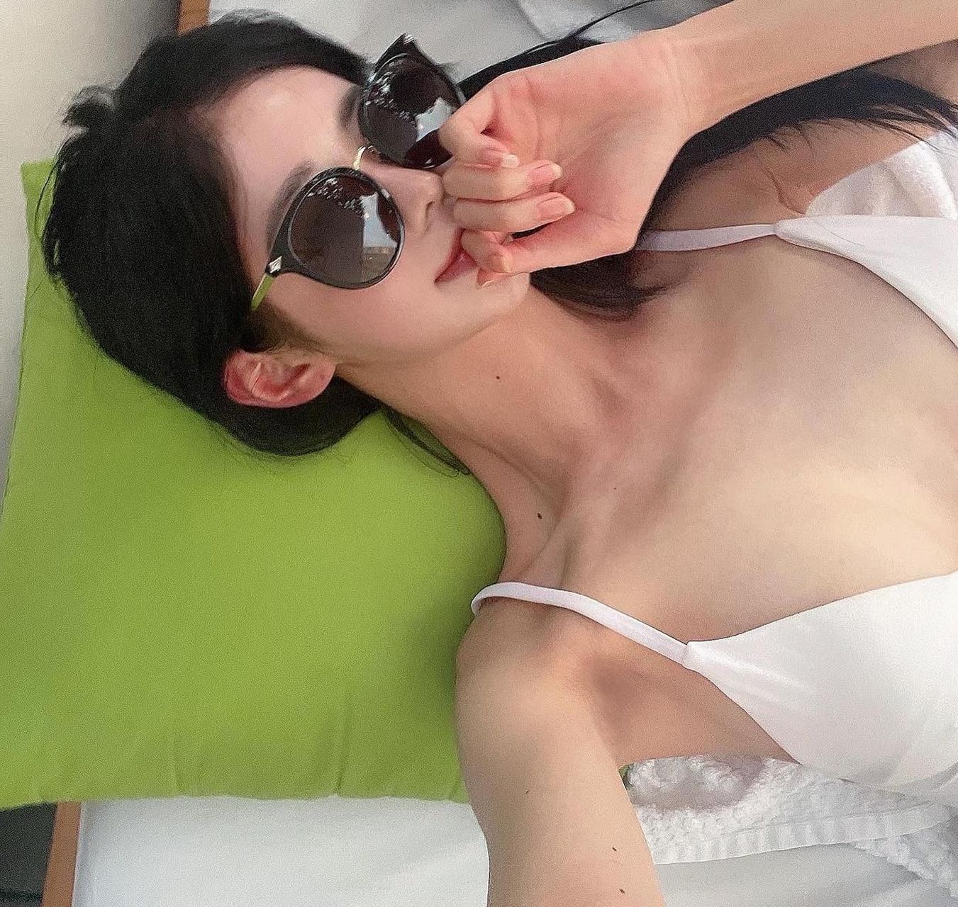 韩国名模孙允珠性感泳装穿搭