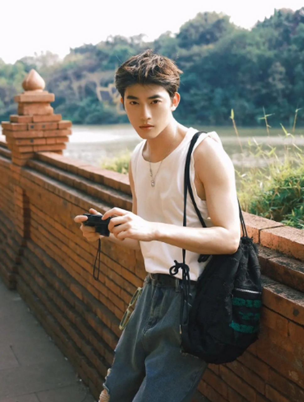 阳光帅气的奶狗#帅哥