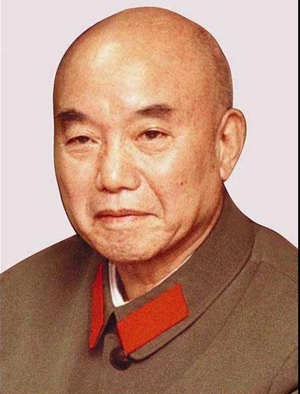 开国上将萧克将军是中国人民解放军历史上的传奇人物,曾任八路军一二