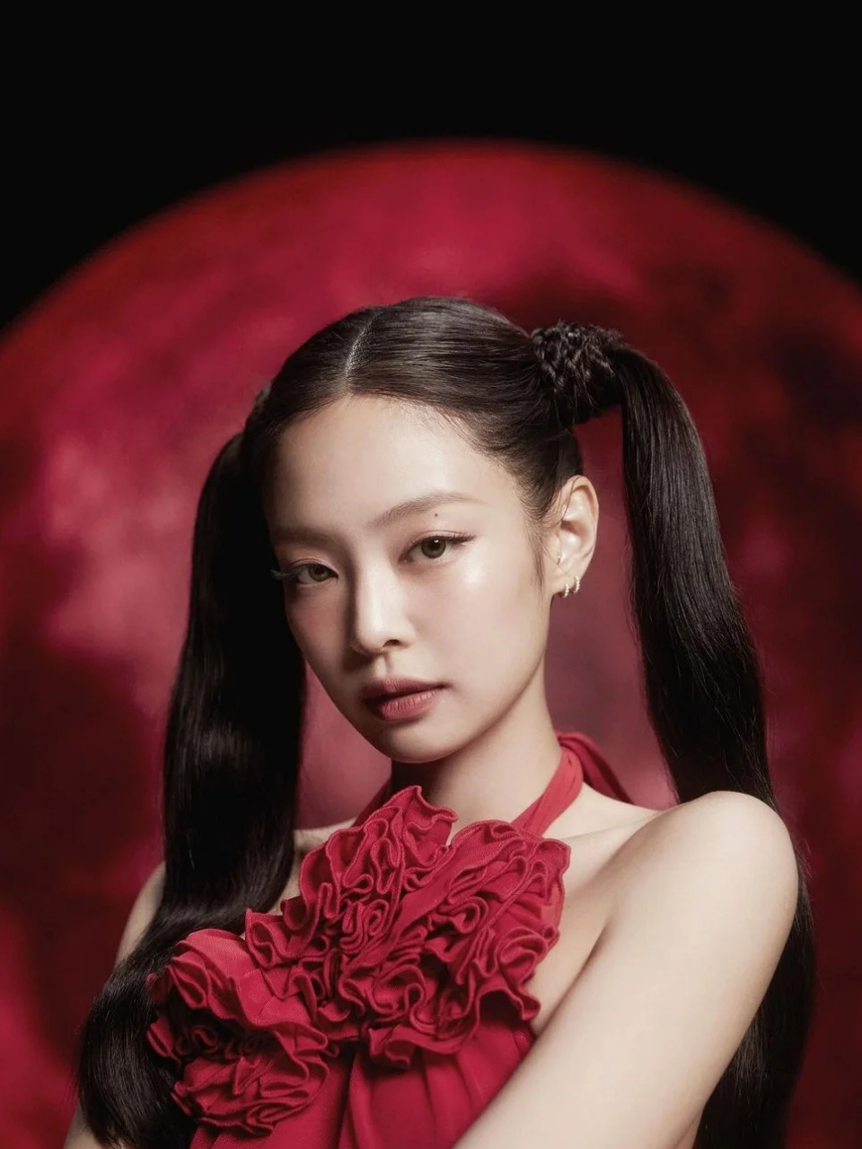 jennie的新歌《you&me》终于和大家见面啦!双马尾造型也太美了! !