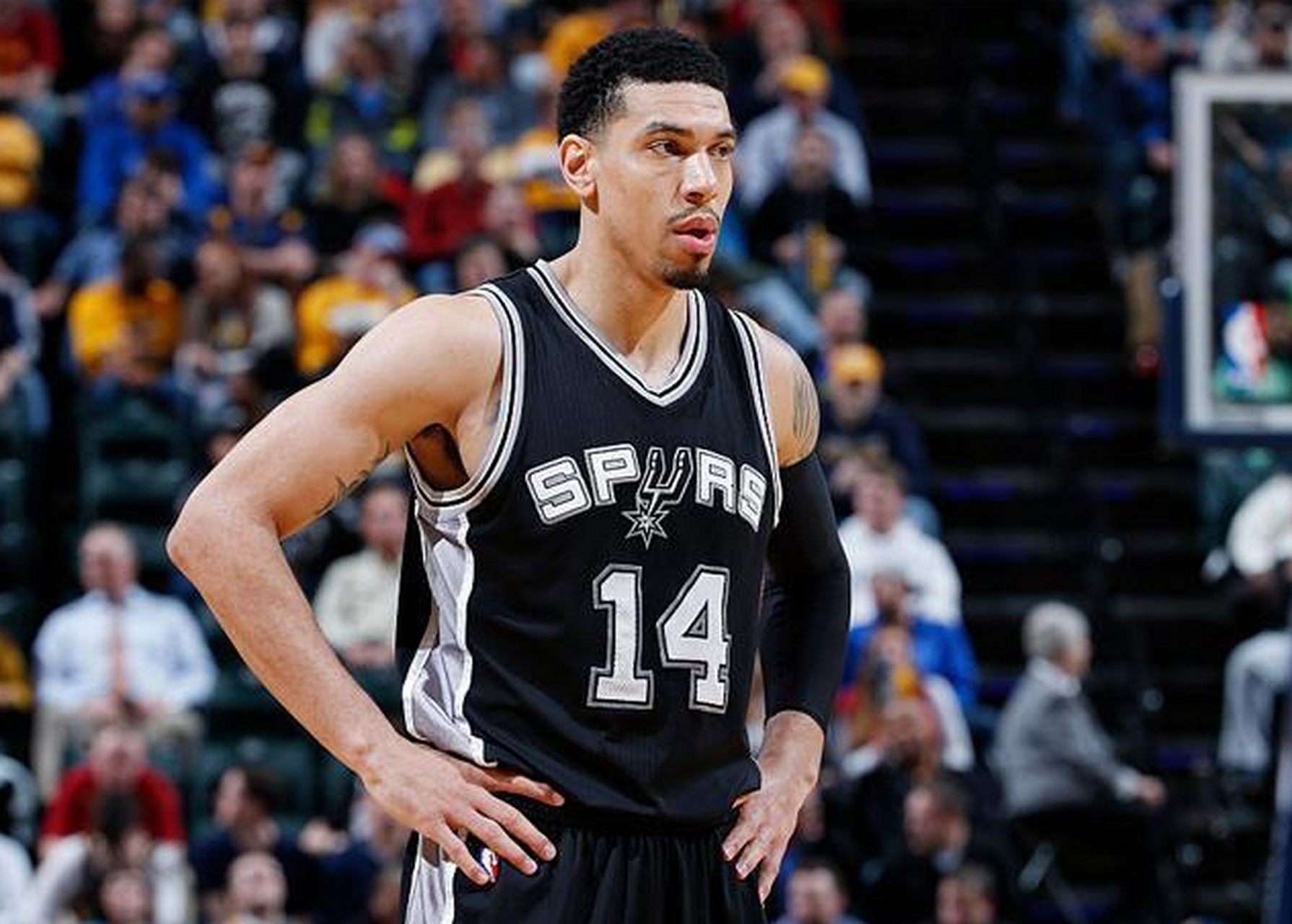 高光时刻在马刺,被称为皇阿玛铁林 - 丹尼 格林