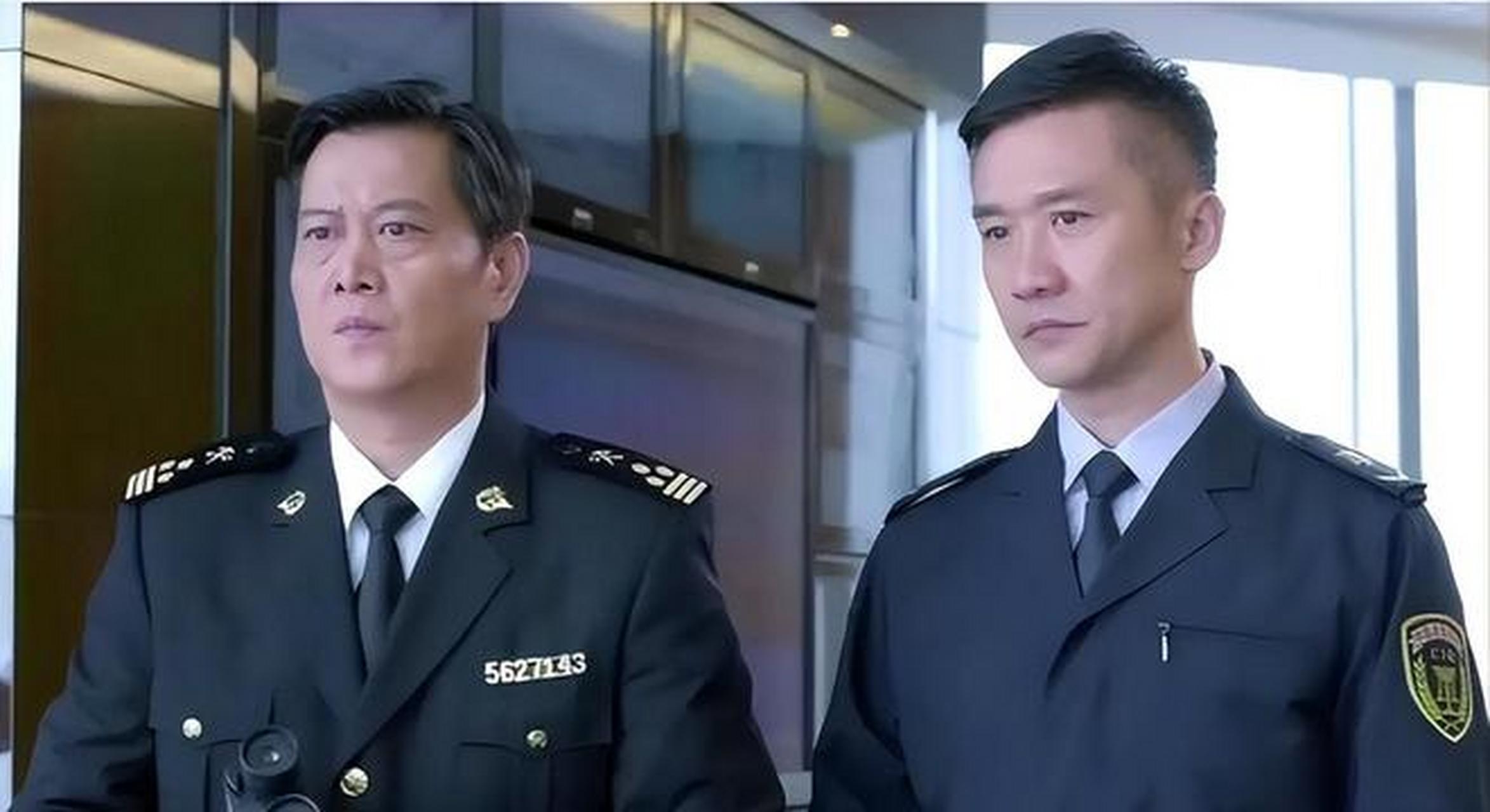 网传,黄志忠,张译主演的反腐剧《国家行动》即将来袭,其阵容和电影