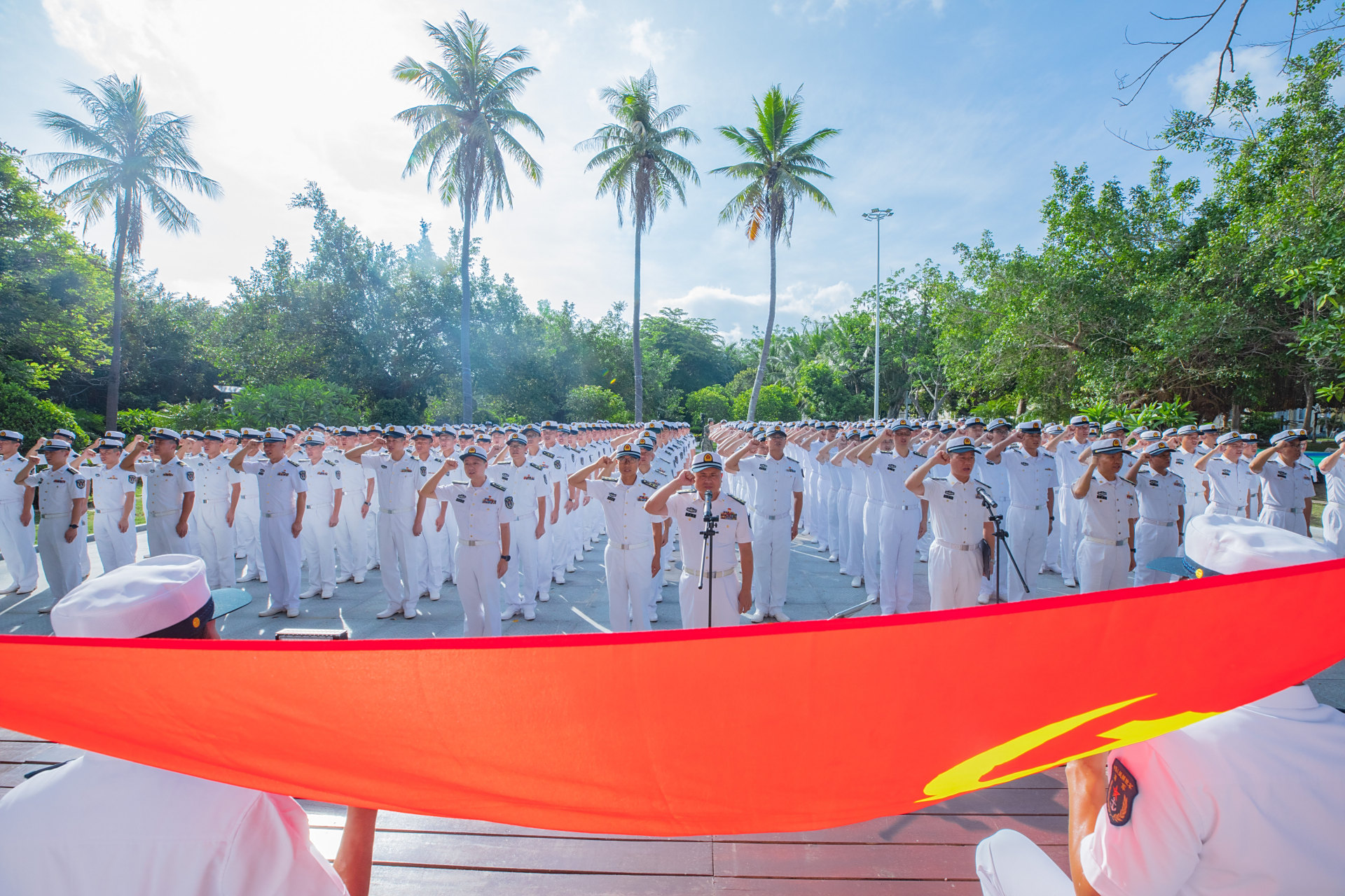 鞑慷佣嘀中问角熳５车纳铡拷,海军各部队组织官兵开展重温入党