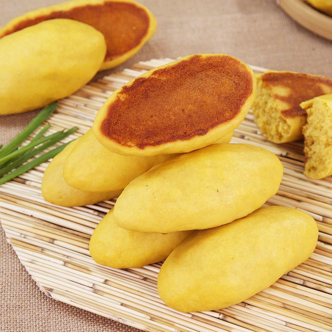 铁锅玉米饼子,小时候的味道,儿时的味道,你还记得吗?