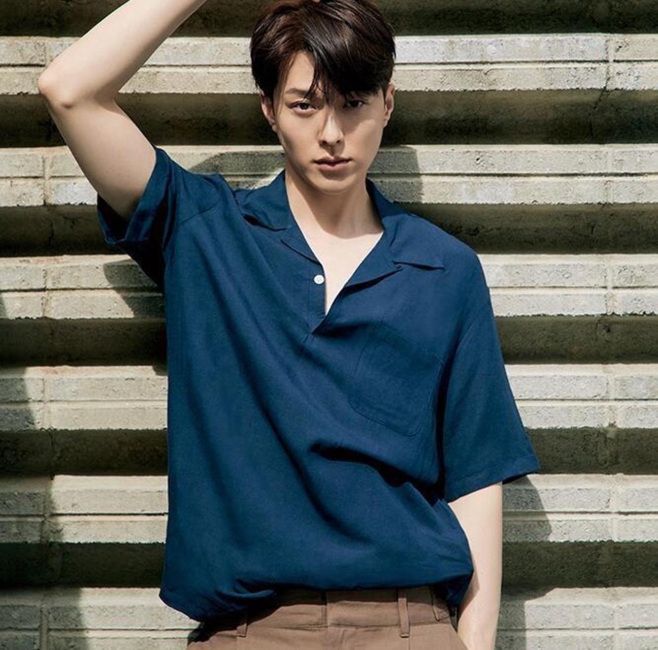 女友视角下的张基龙 休闲正装同样帅气