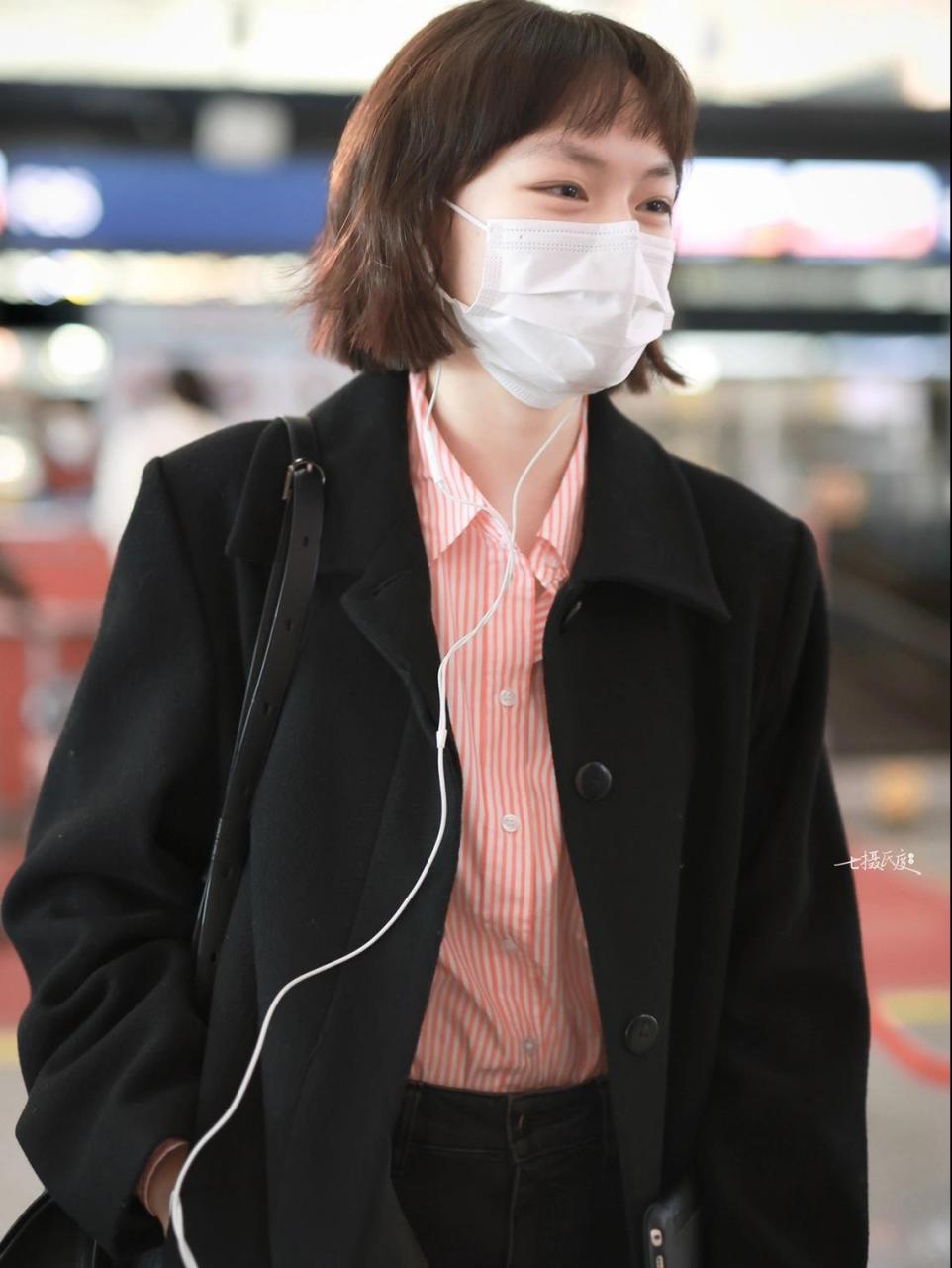 素颜妹妹好可爱 文淇机场私服穿搭解析, 充满学生气的一身,简简单单