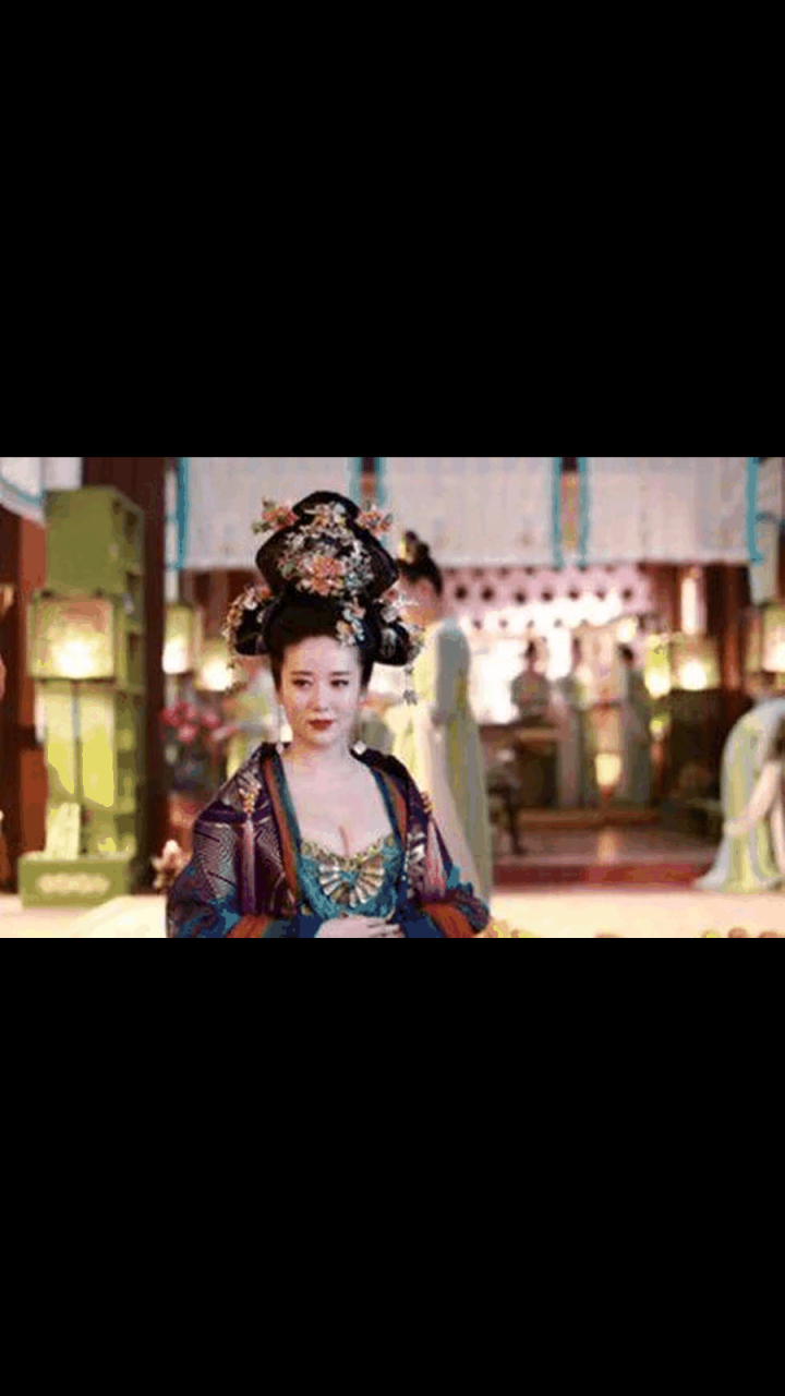 gif创作人# 话说,这张婕妤家中十分贫寒;张婕妤是天生丽质,在家中的