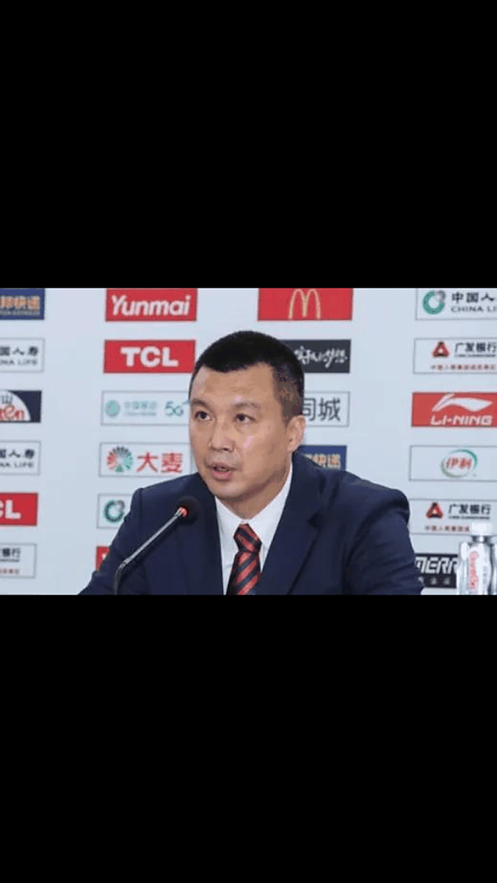 gif创作人# 广州代理主教练张庆武谈球队不敌广厦:"这场比赛失利