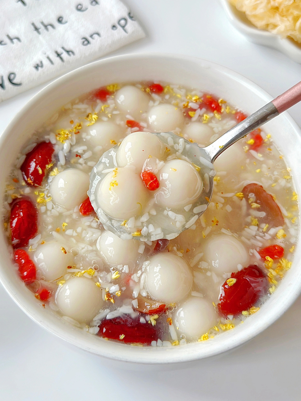 女孩子们必学的98桂花酒酿小圆子! 滋养润燥～好喝又暖身!