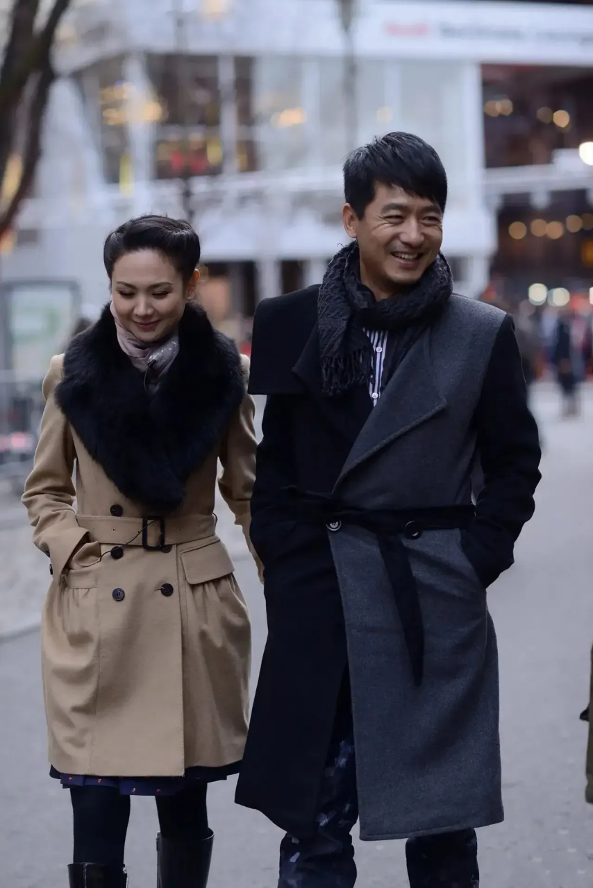 宠妻狂魔郭晓冬和妻子程丽莎结婚十四年,依然恩爱如初,是演艺界的一股