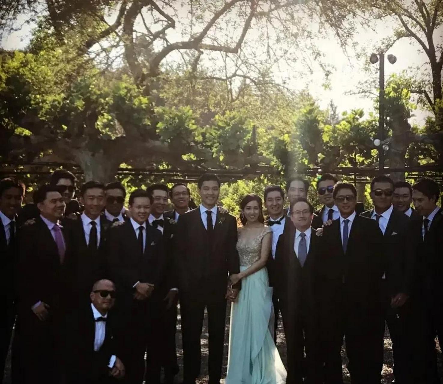 百家号星火计划# 2016年,荣毅仁孙子荣明棣婚礼现场,奢华气派,名流