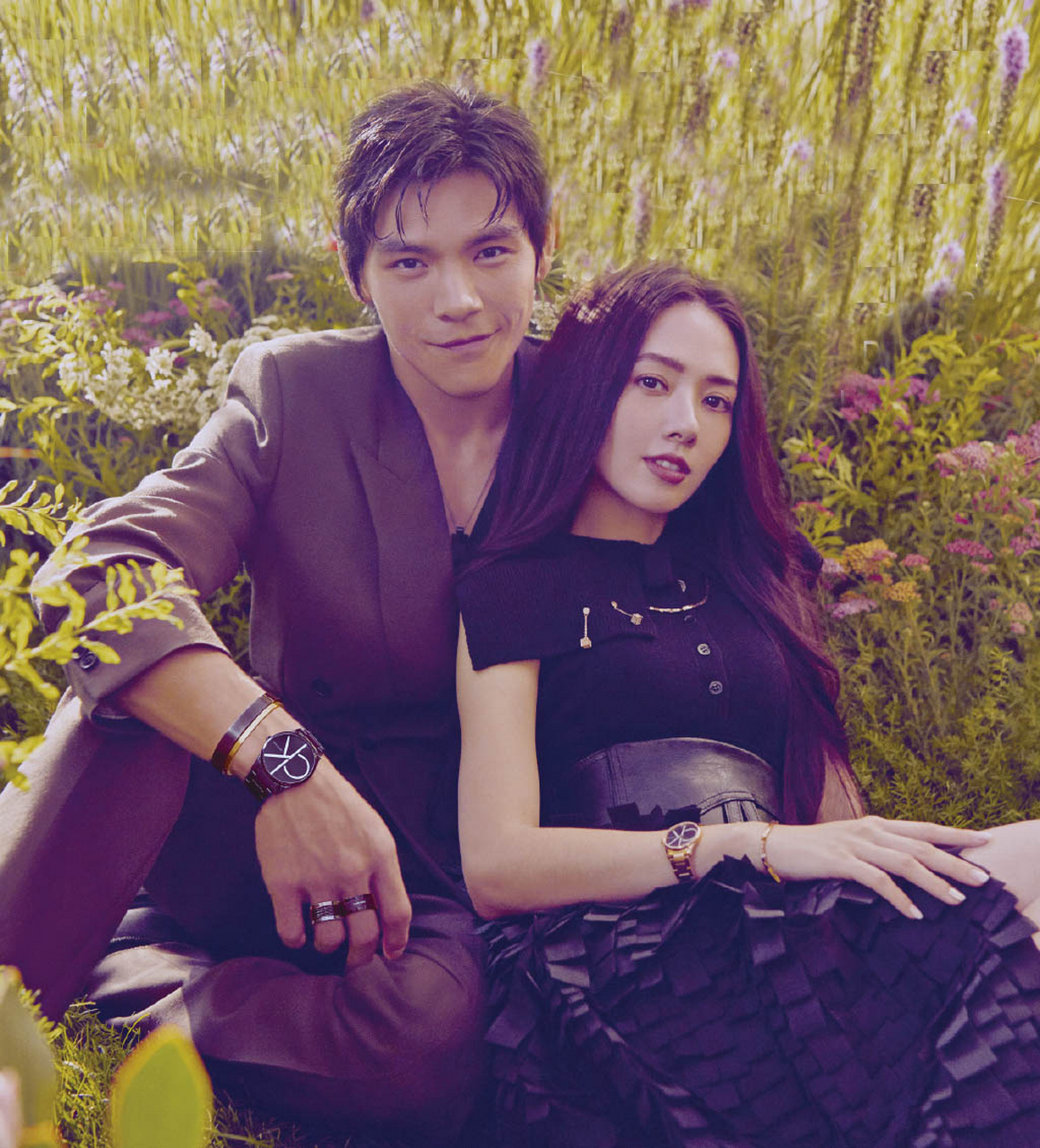 星娱资讯速递##向佐郭碧婷牵手逛街#有网友在杭州偶遇向佐 郭碧 