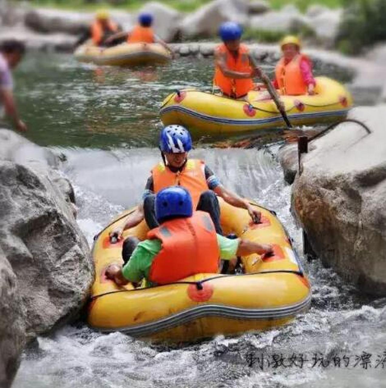 青峰峡漂流图片