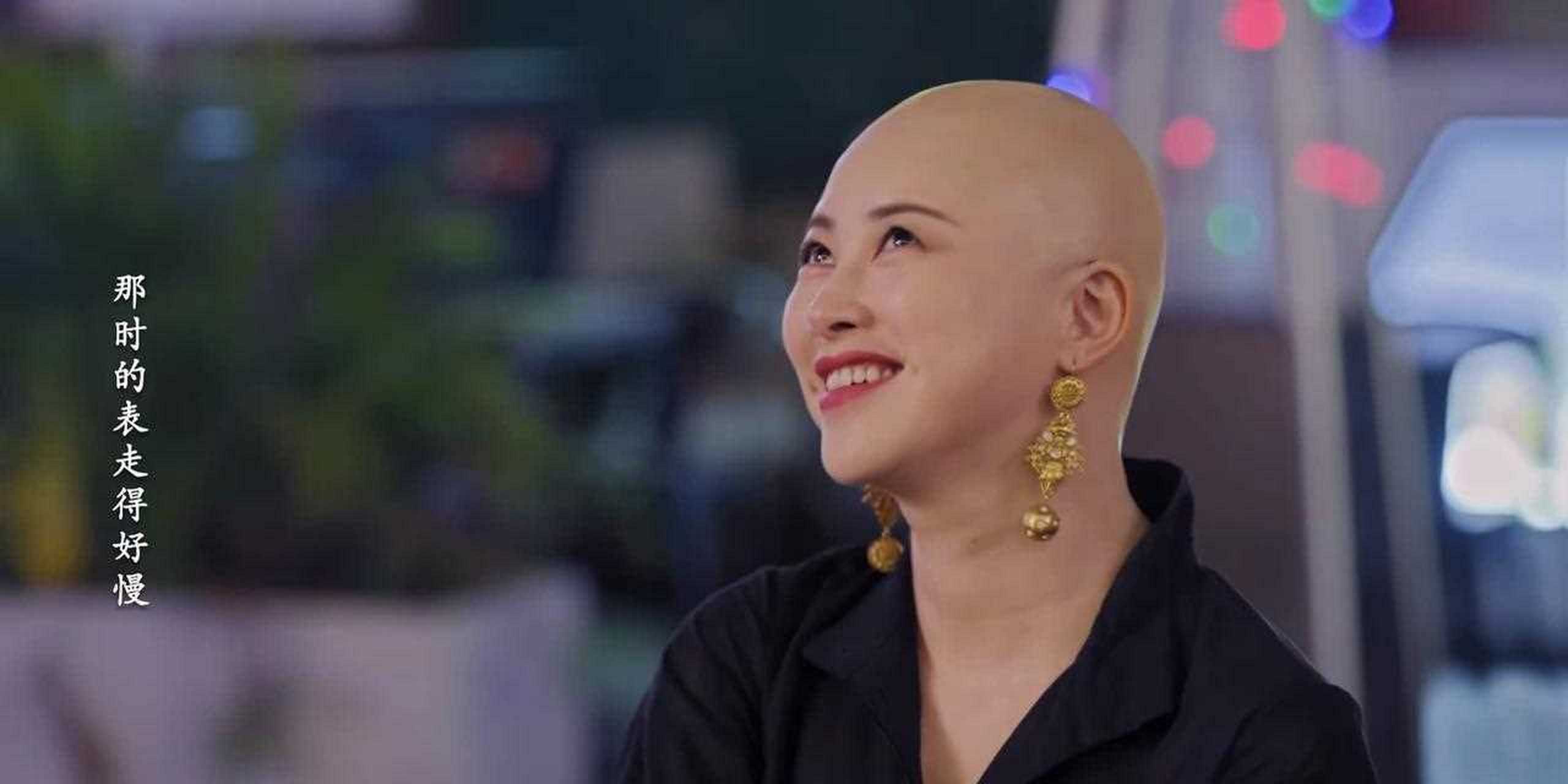 朱珠,这光头好亮!