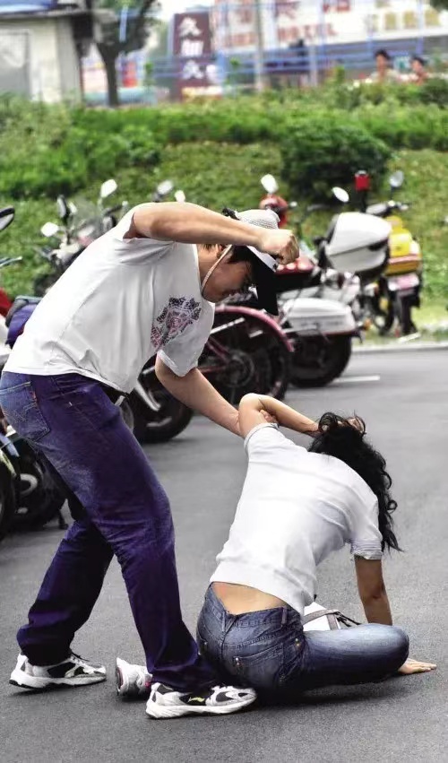 心灰意冷的妻子选择回到自己的娘家