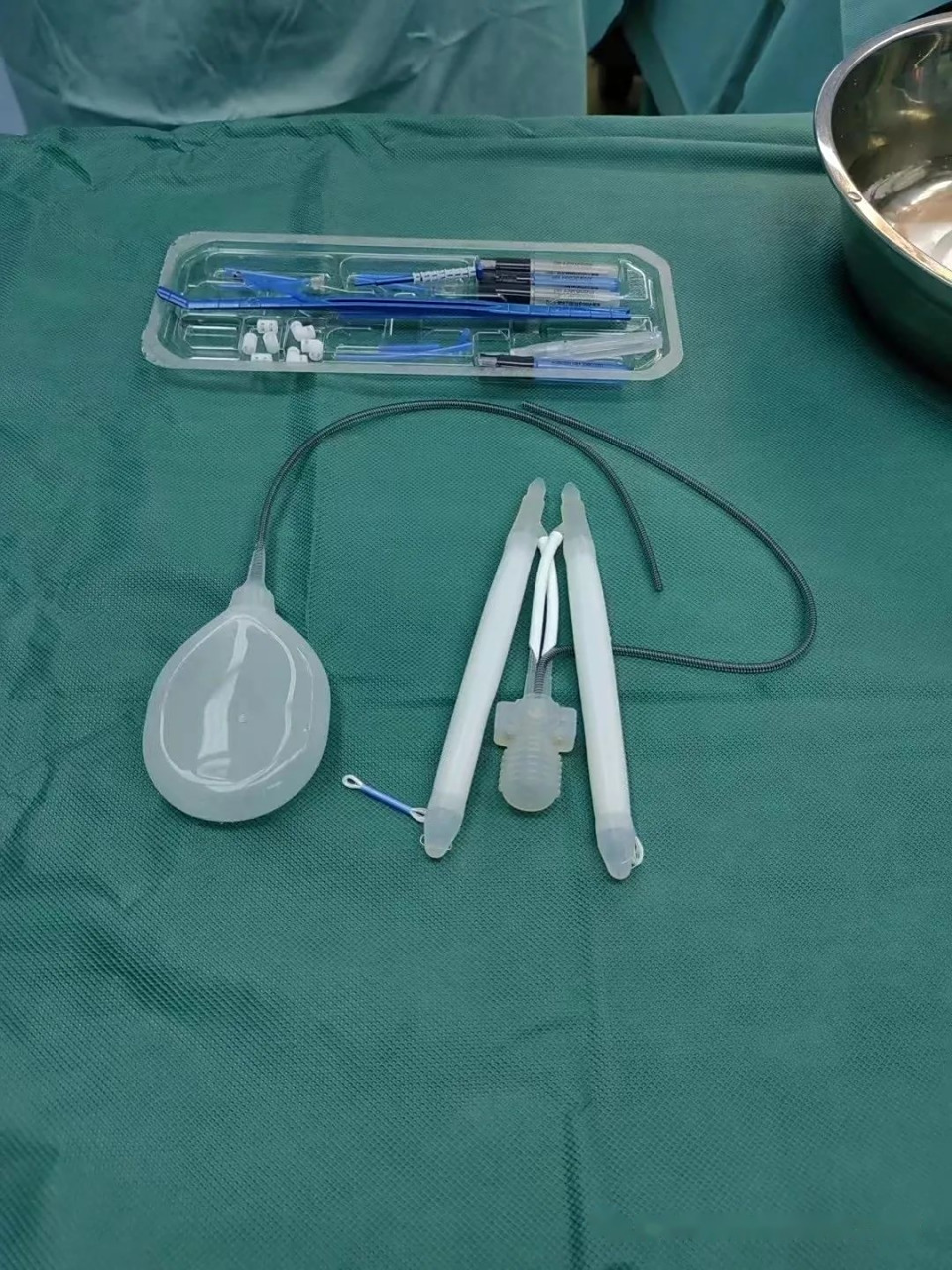 阴茎假体植入可以使阴茎正常勃起,是缓解严重阳痿问题的一种手术途径