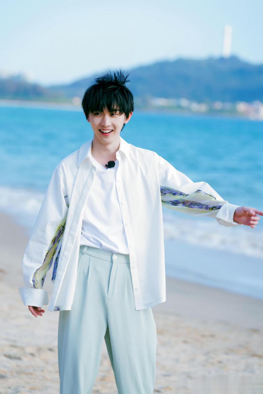 马嘉祺 丁程鑫 宋亚轩 刘耀文 张真源 严浩翔 贺峻霖!