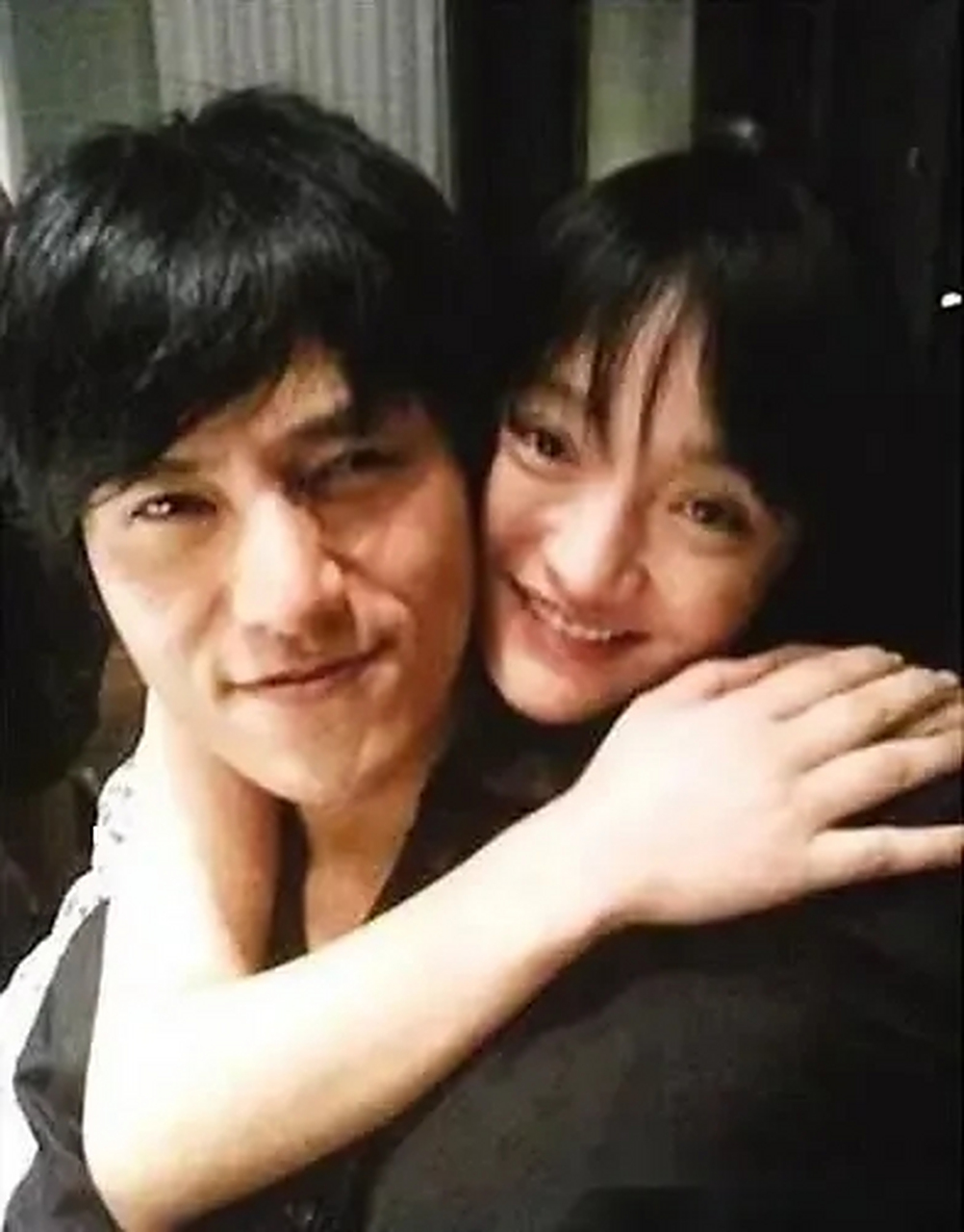 2015年,陈坤在重庆拍《火锅英雄》,生父听说后,亲手炖了鱼汤来看儿子