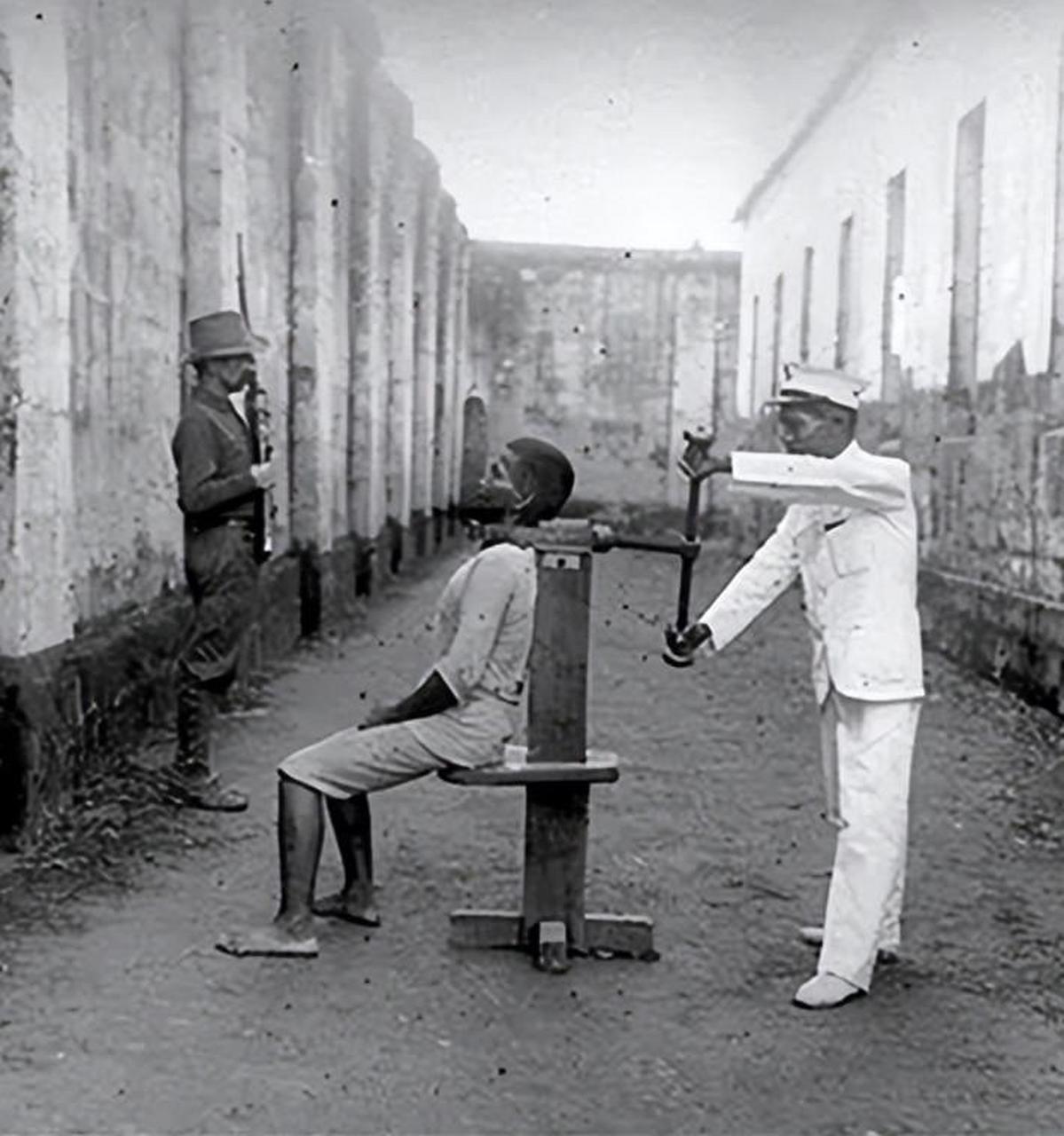 西班牙绞刑图片