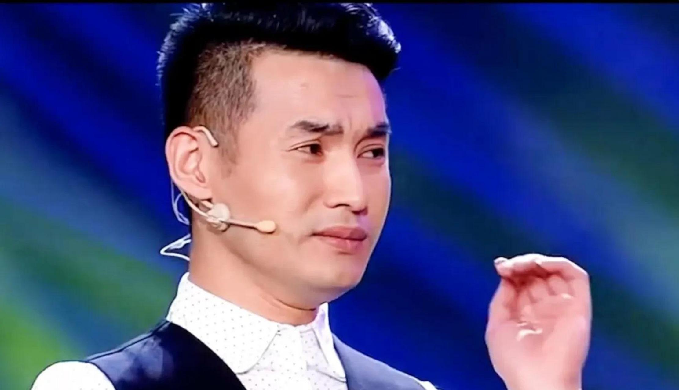 文松真是太高估自己的实力了,拉来贾冰及张晨光,自编自导了一部喜剧