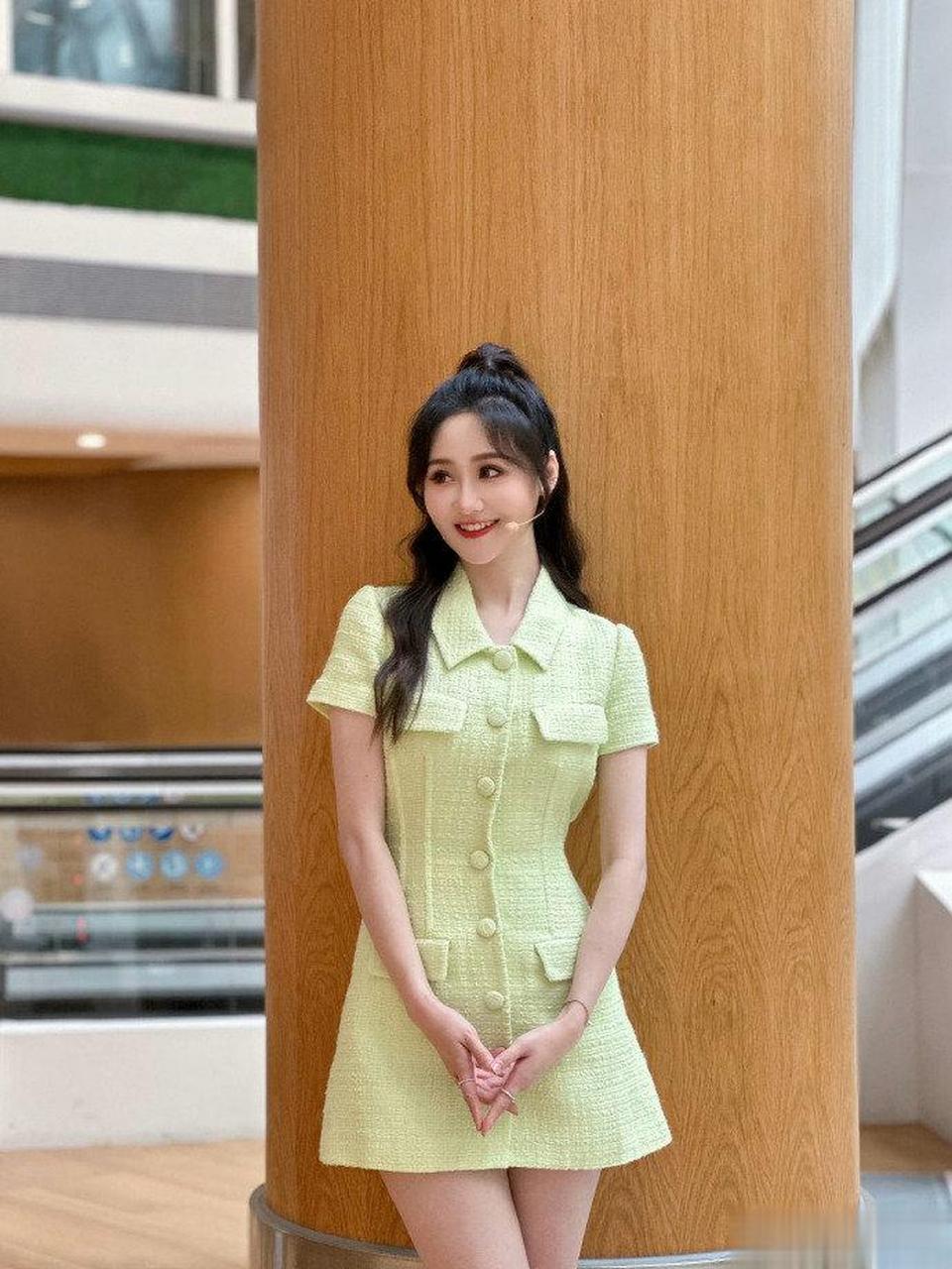 腾讯体育美女主播果果 #娱乐