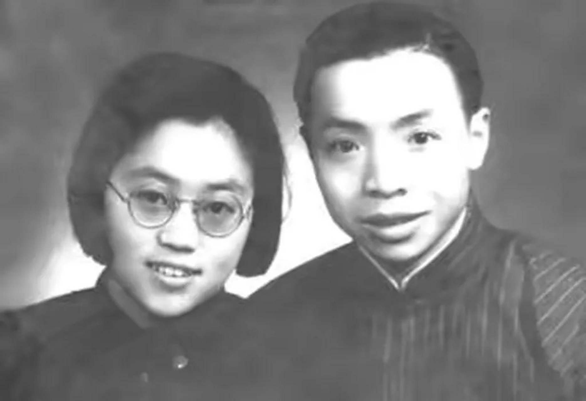 领动计划# 青年时期的谭启龙同志与夫人严永洁同志在一起的合影