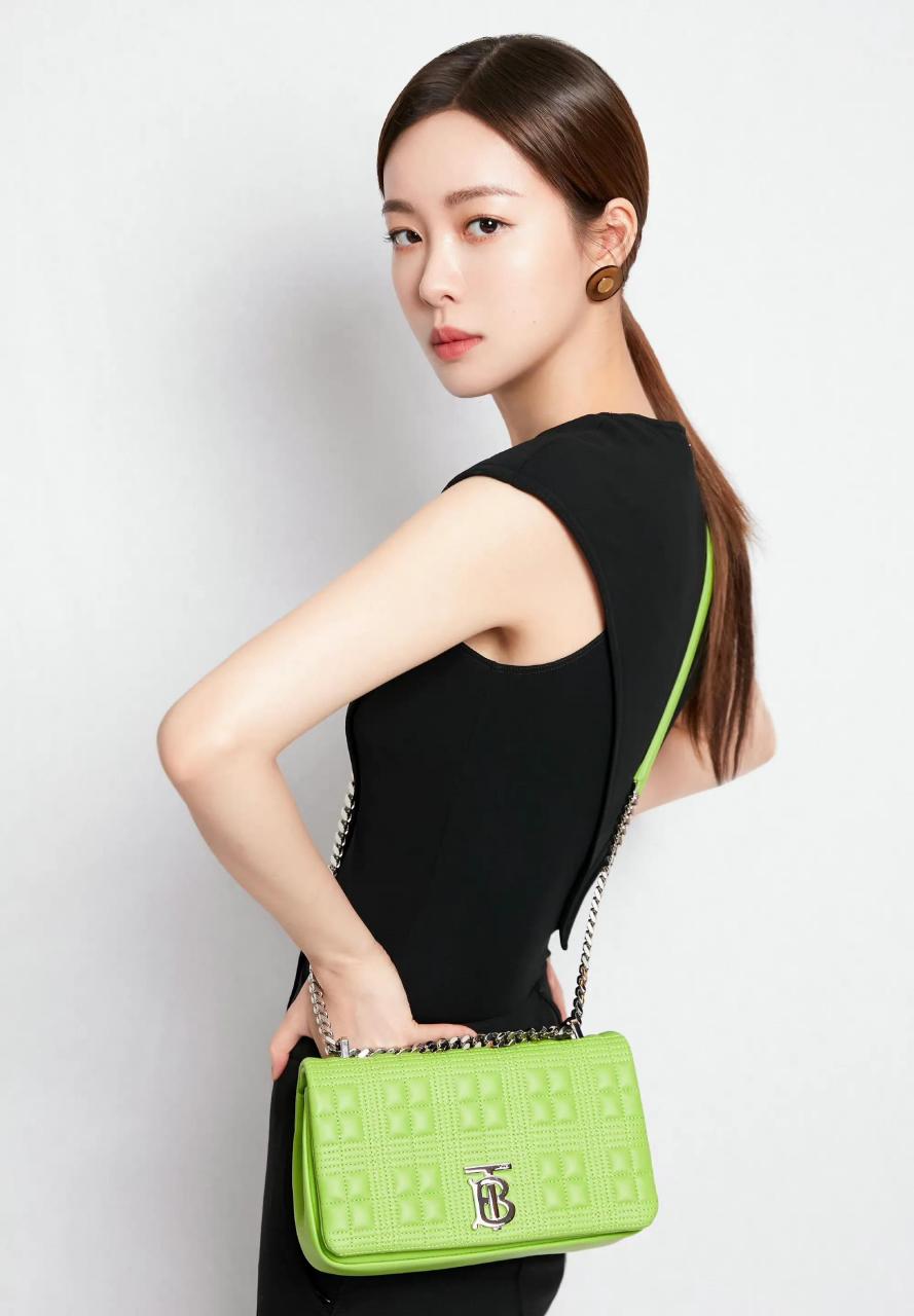 领动计划# 大美女赵尧珂这身材堪称完美 [赞] [赞]