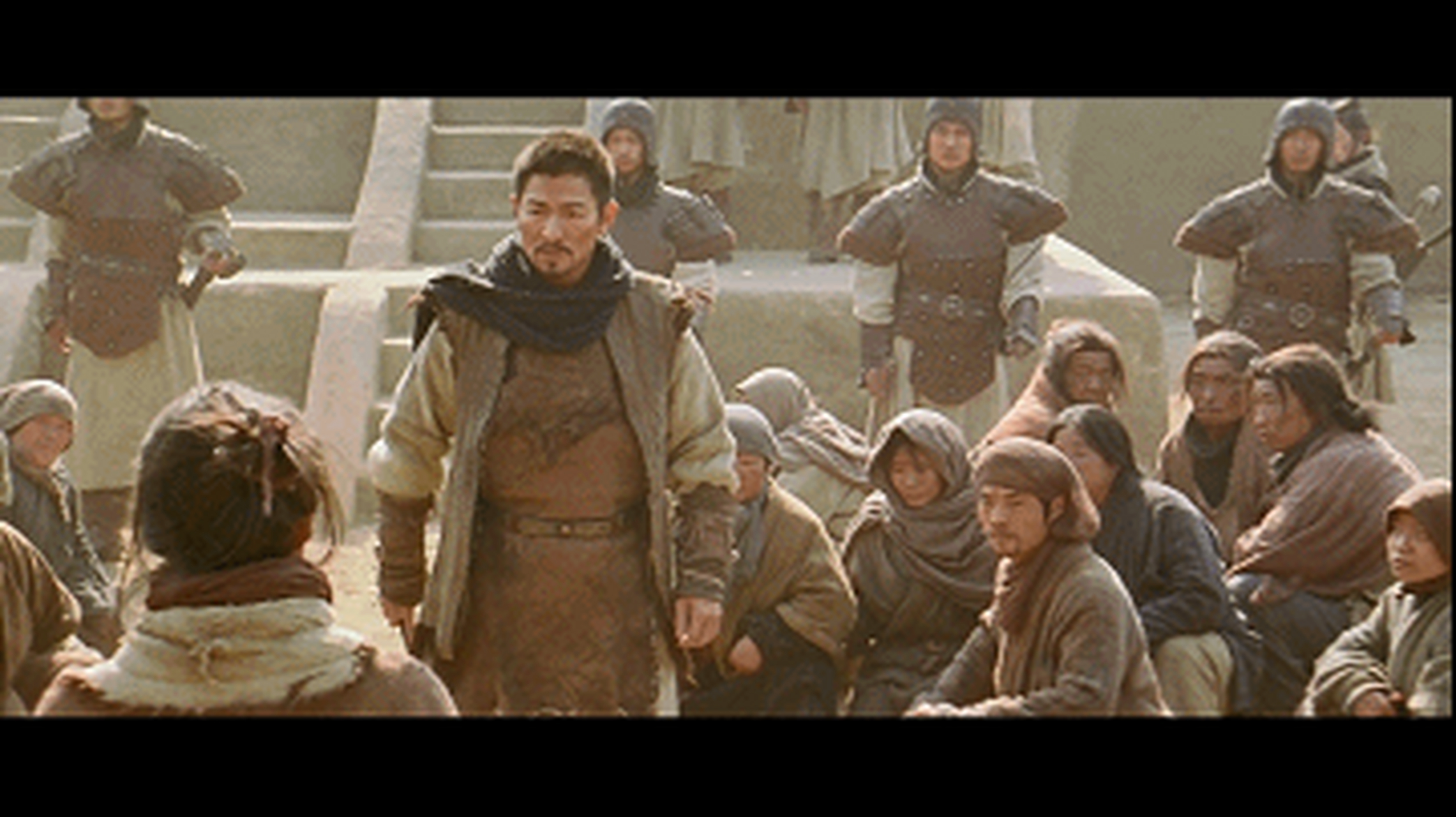 《墨攻》这部电影因为刘德华而出了一点风头,但是电影本身刨除明星的