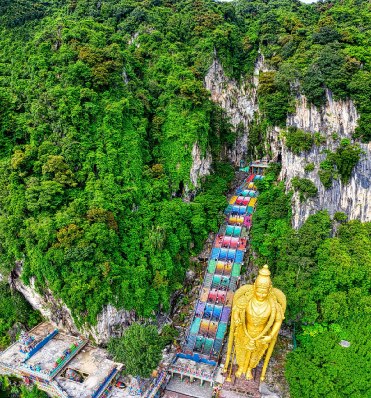 全球美景分享:黑風洞(batu caves),馬來西亞.