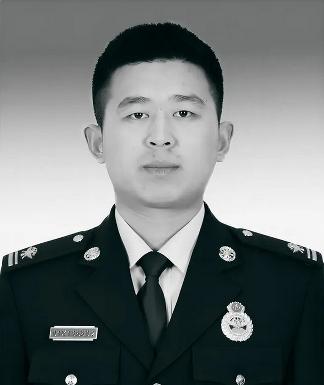 北京救灾牺牲消防员冯振获批为烈士,2023年8月2日,在强降雨抢险救灾中