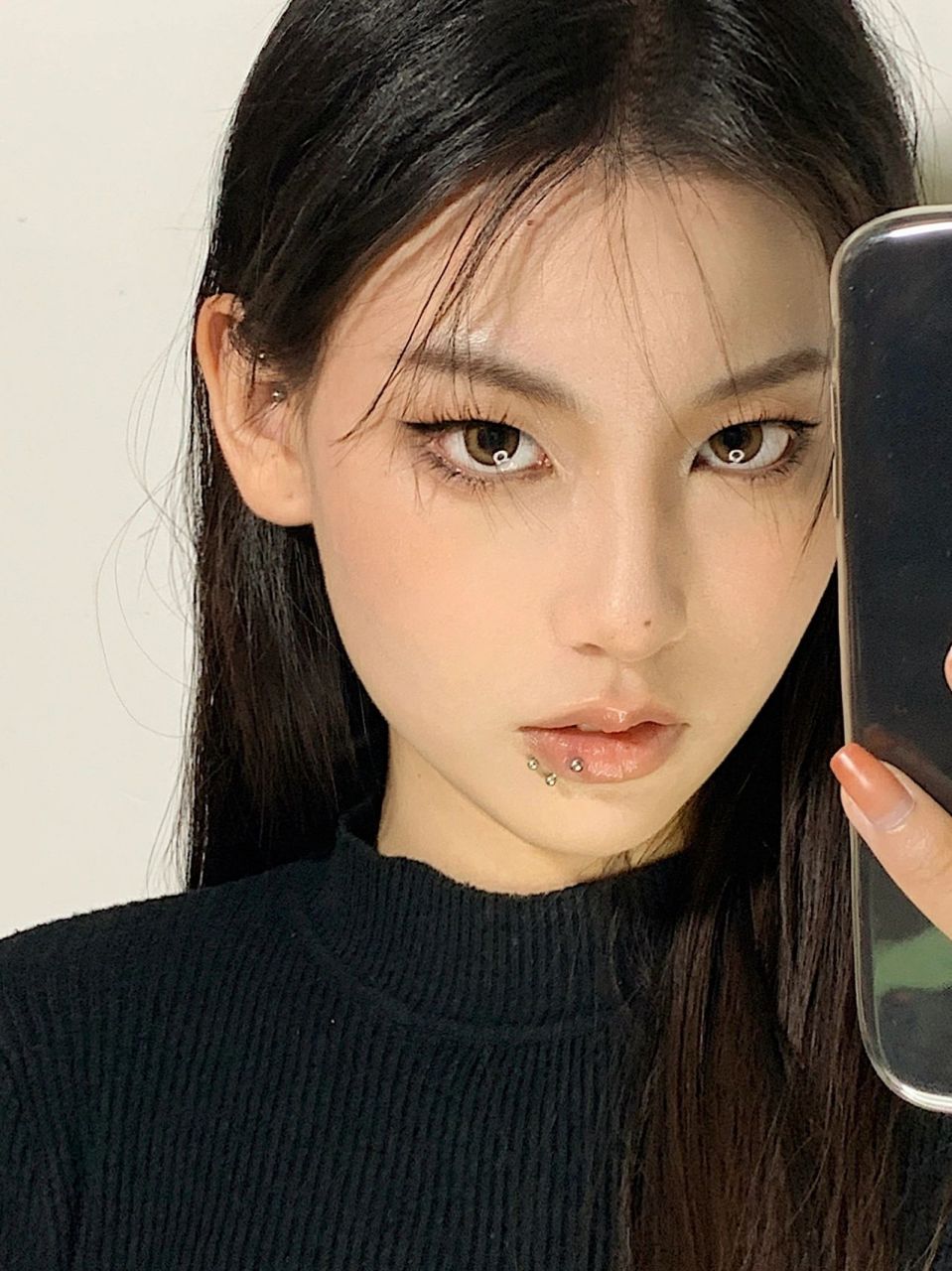 单眼皮不化高级感纯野妆真的会后悔 一个高级感满满的妆容,是前段时间